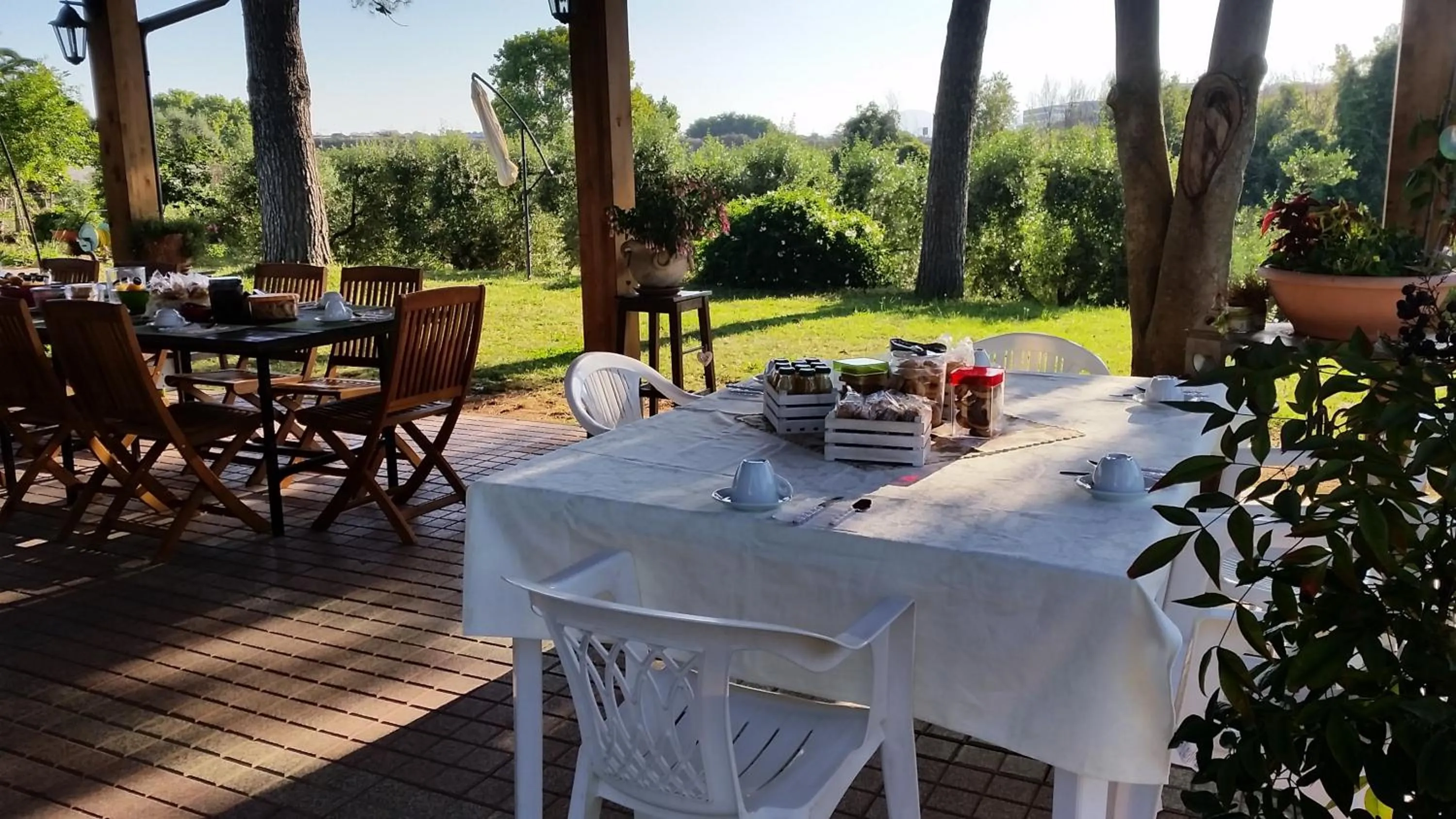 Day in La Finestra Sul Cortile