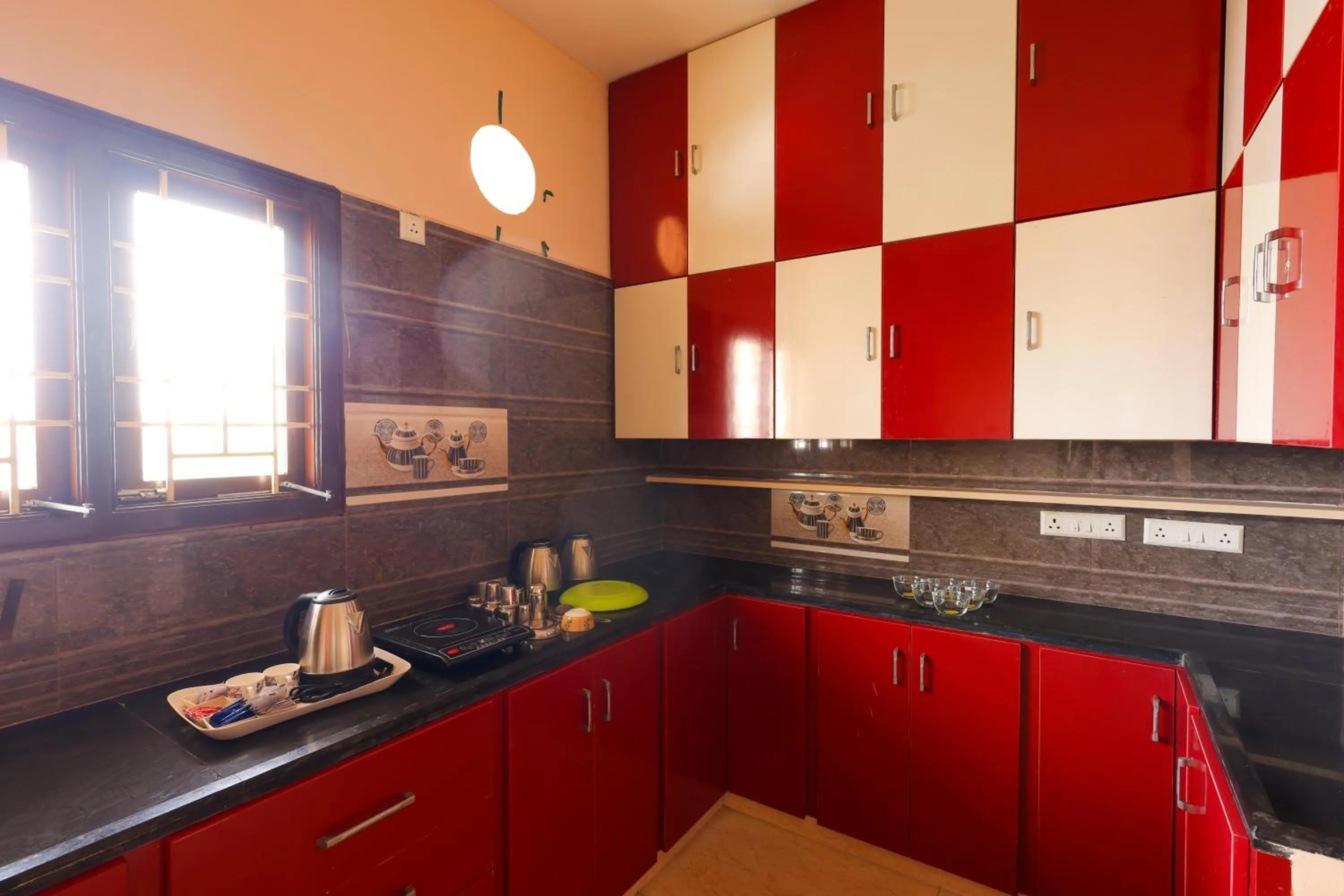 Kitchen or kitchenette in SBHS Homestay - Garudadri - Tirupati Bus Stand