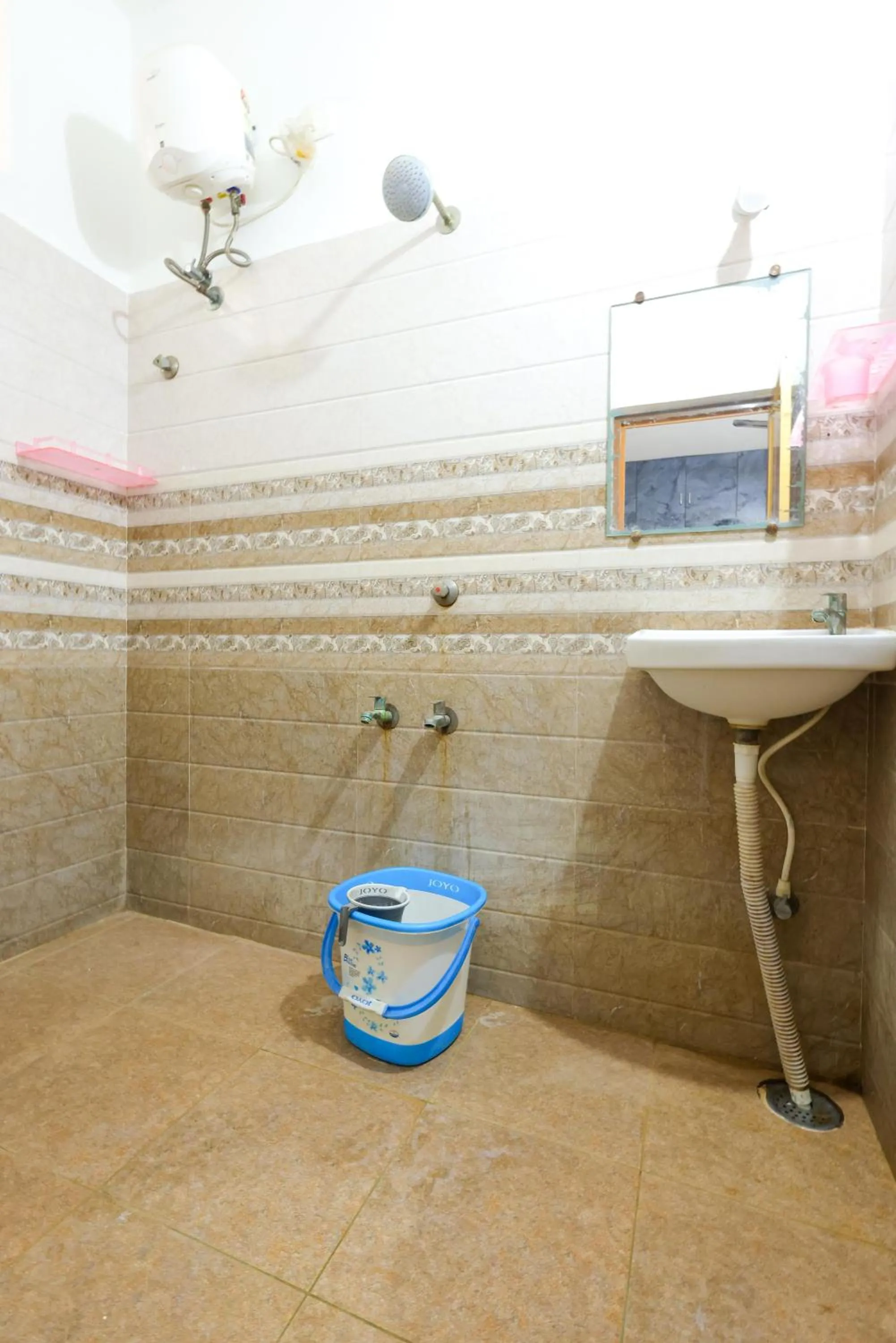 Bathroom in SBHS Homestay - Garudadri - Tirupati Bus Stand