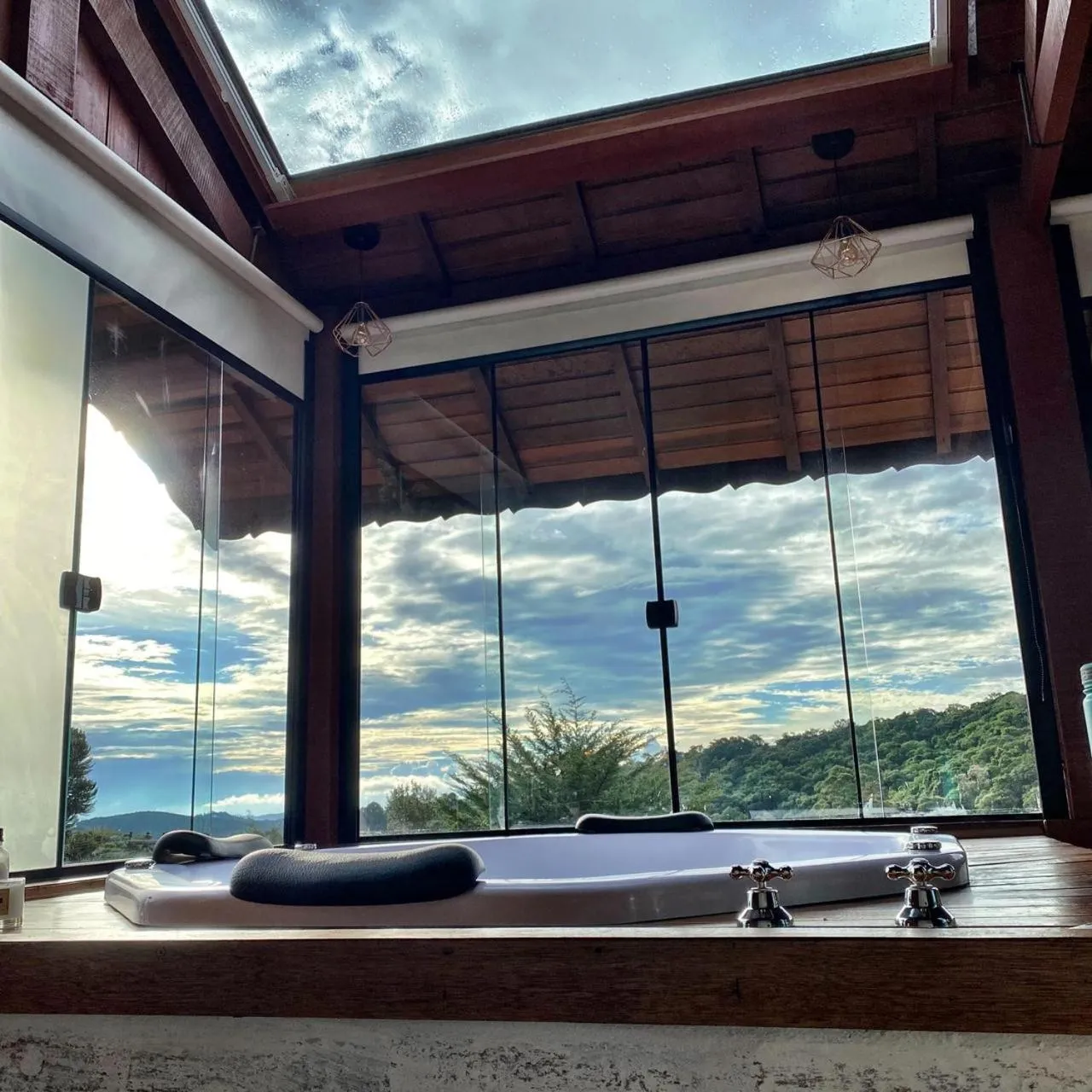 Hot Tub in Hospedagem Spa da Alma