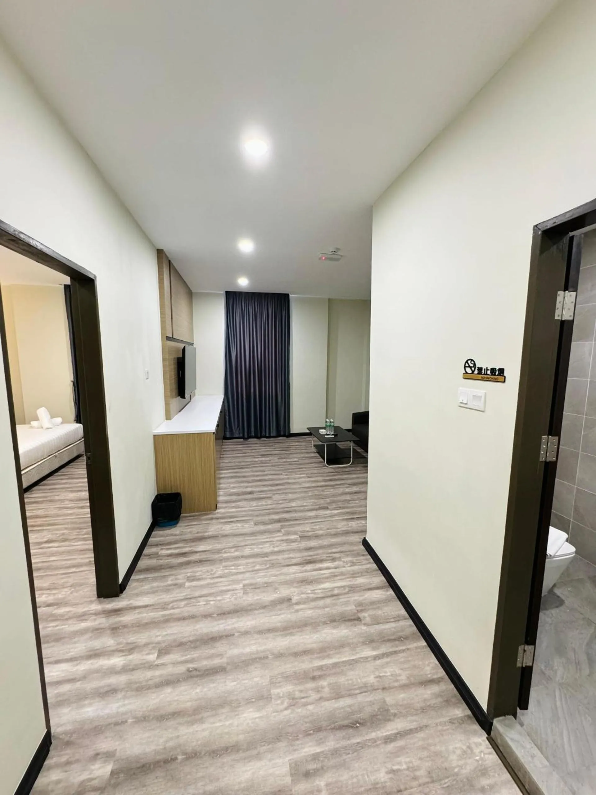 Living room, Bed in STAR HOTEL