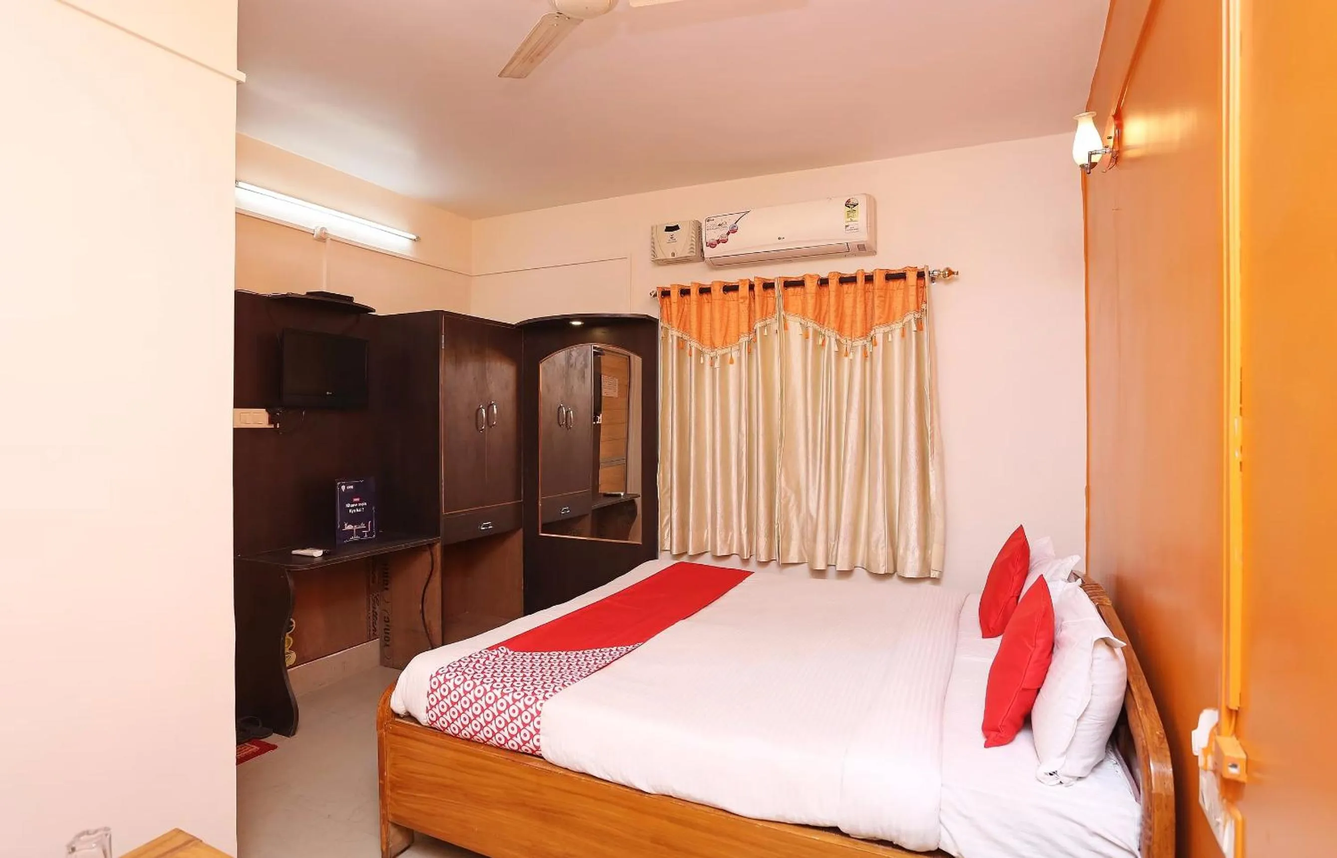 Bedroom, Bed in Hotel O New Mega Palace