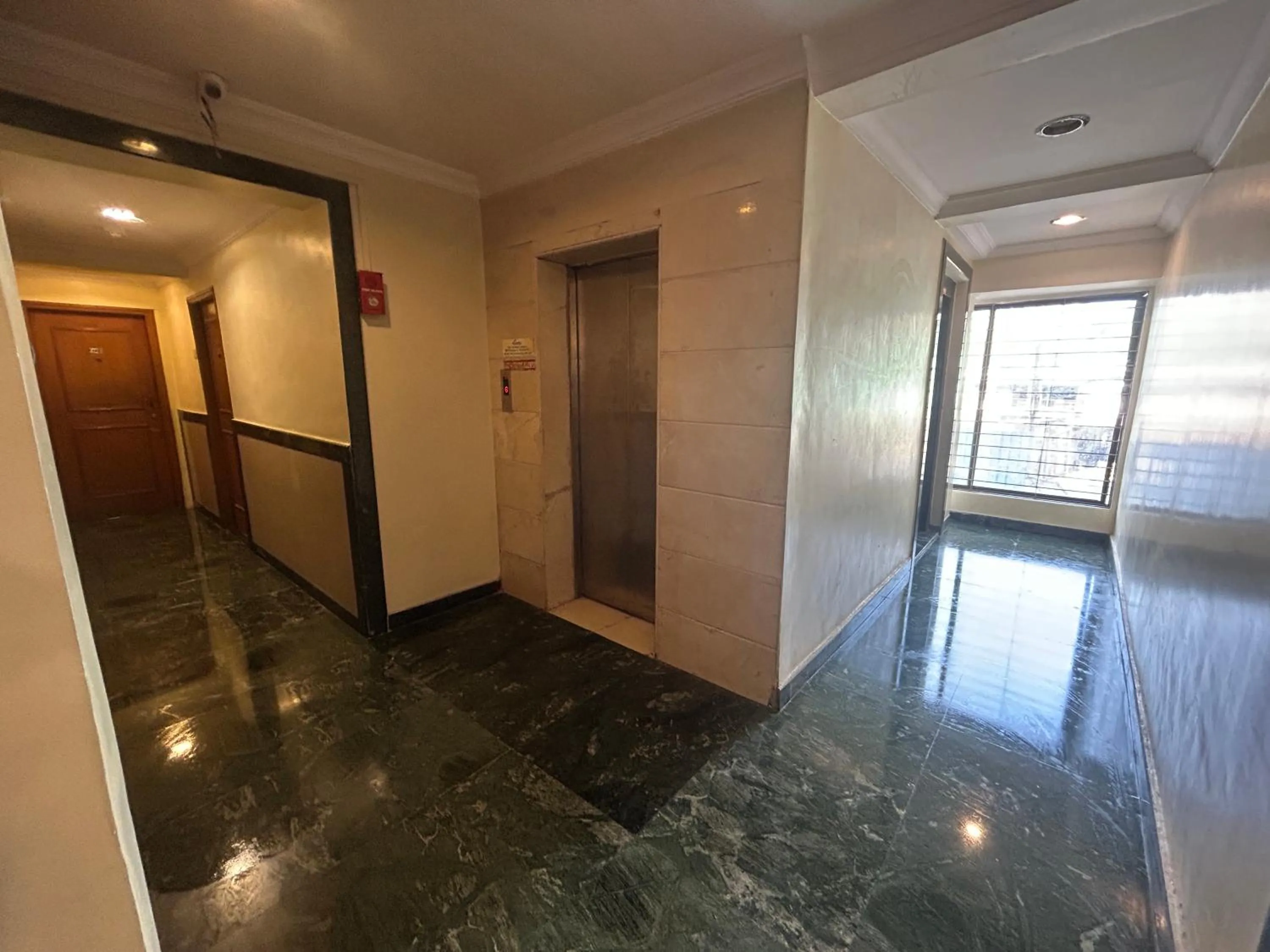 Property building in Hotel Lucky Goregaon