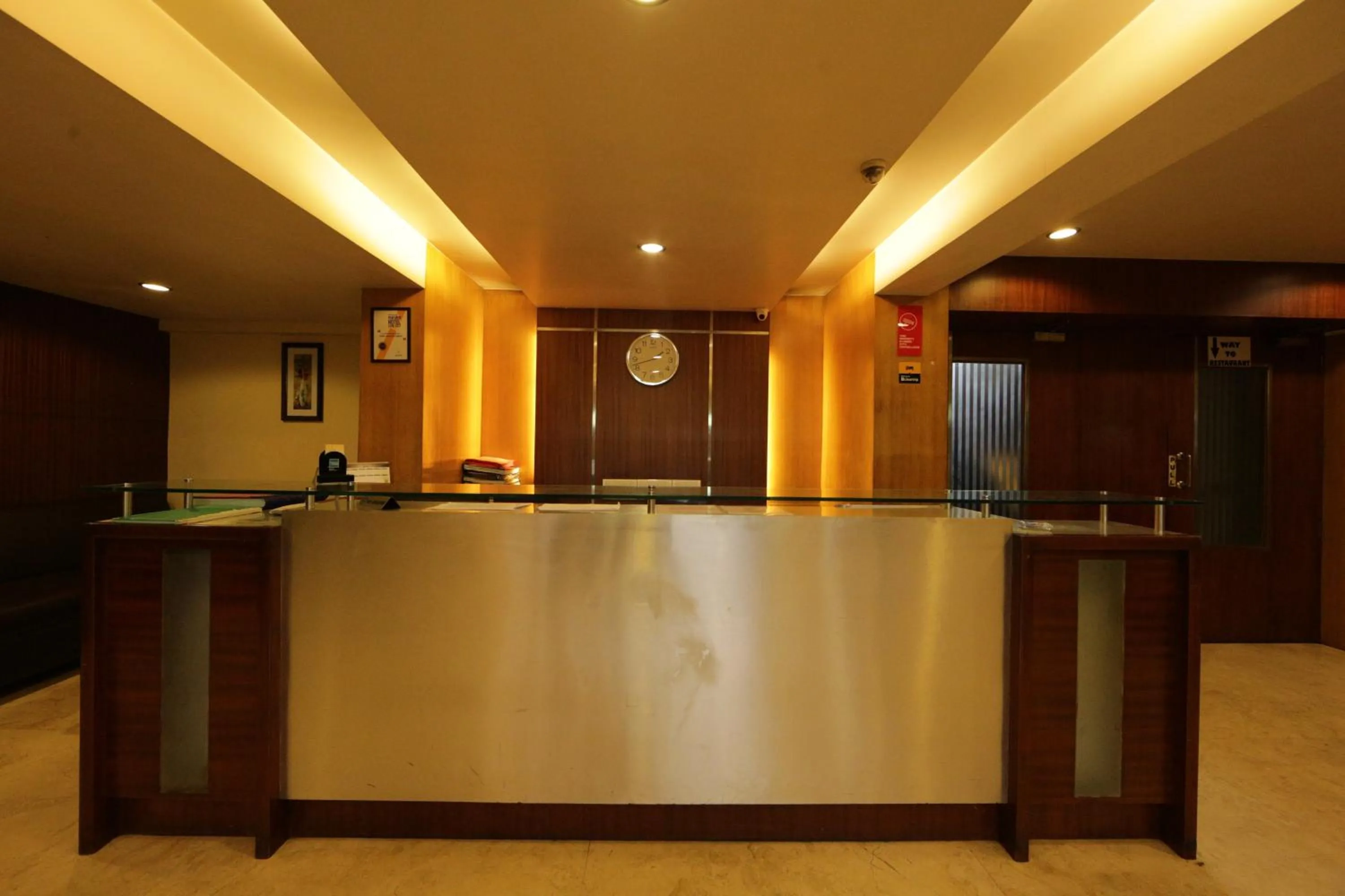 Lobby or reception in Hotel Lucky Goregaon