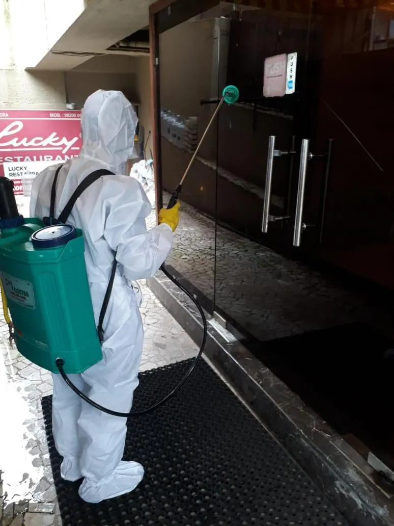 Property building in Hotel Lucky Goregaon