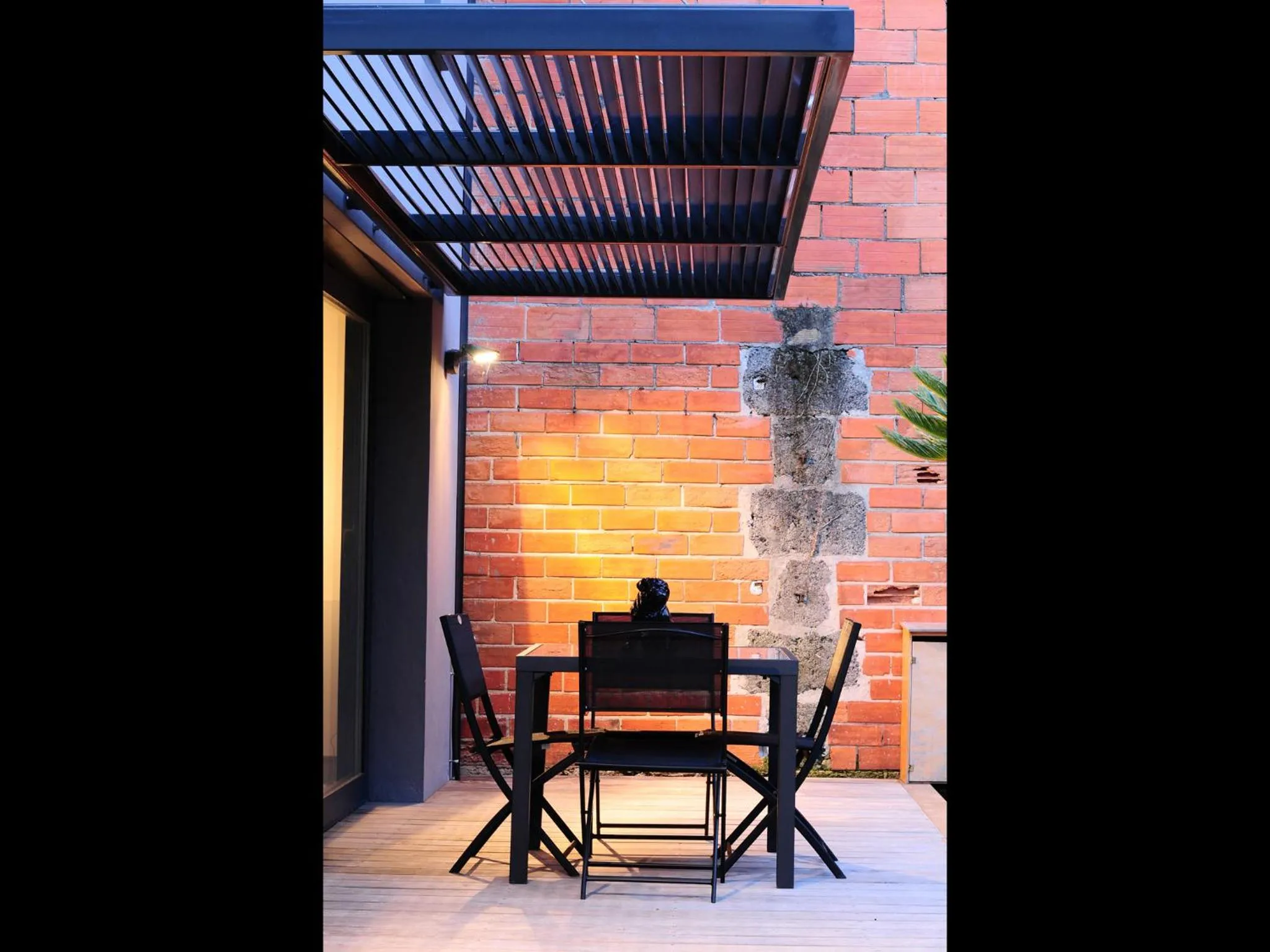 Balcony/Terrace in La Dependance by Cocoonr