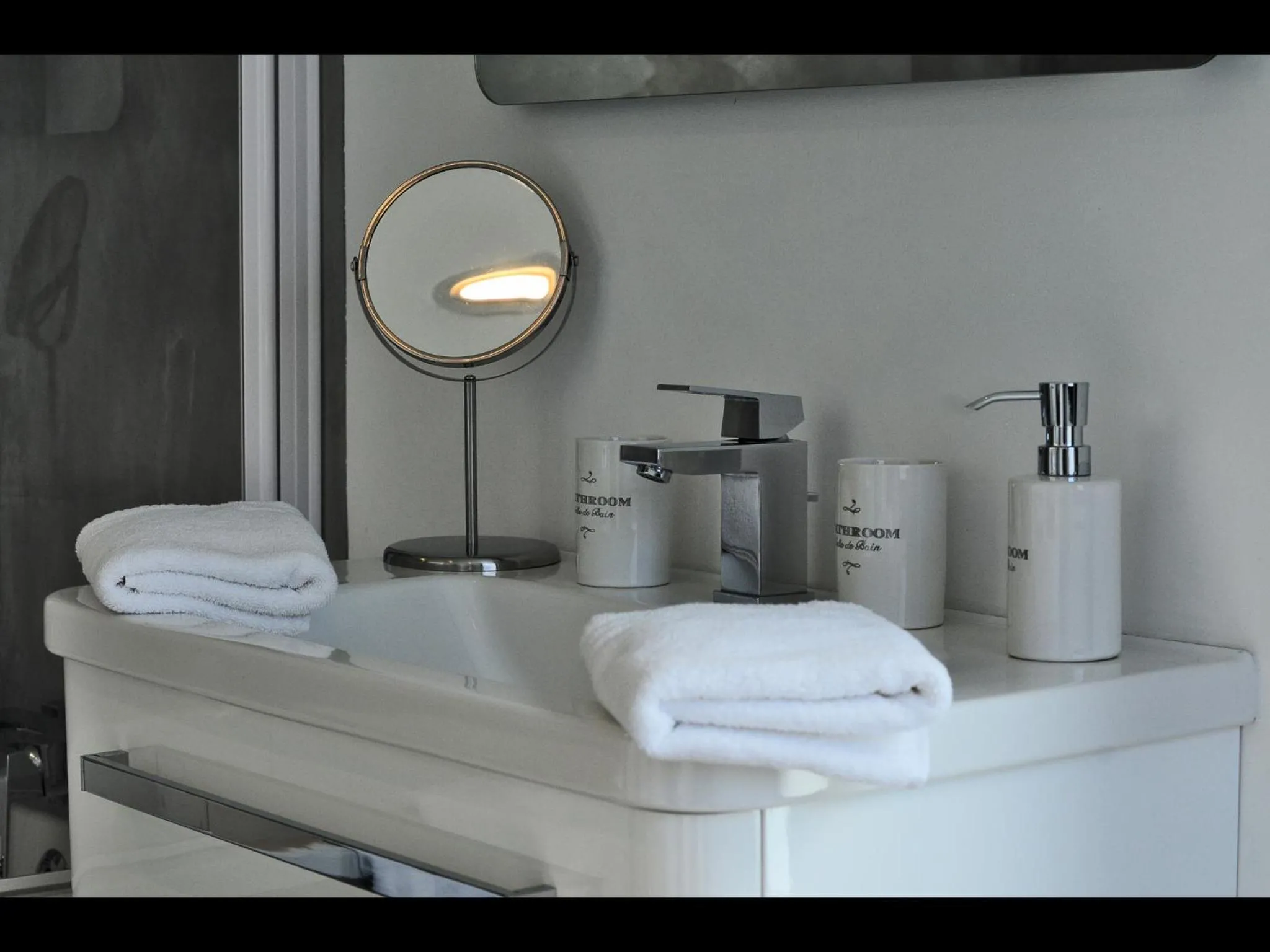 Bathroom, Bed in La Dependance by Cocoonr