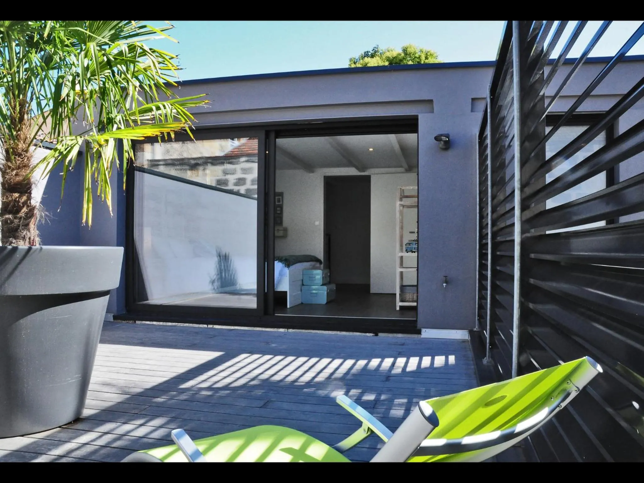Property building in La Dependance by Cocoonr
