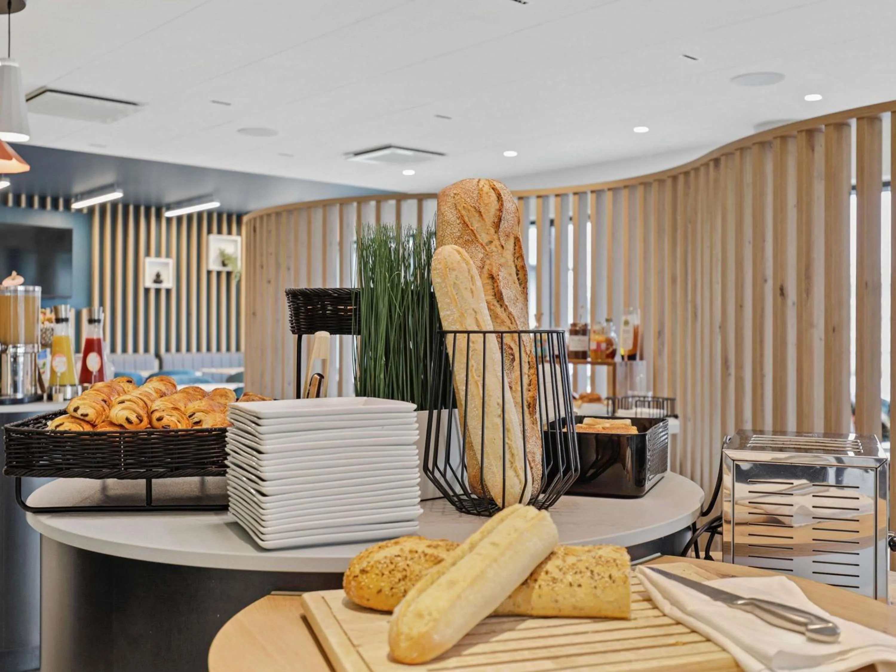 Breakfast in ibis Styles Bezons Paris La Défense