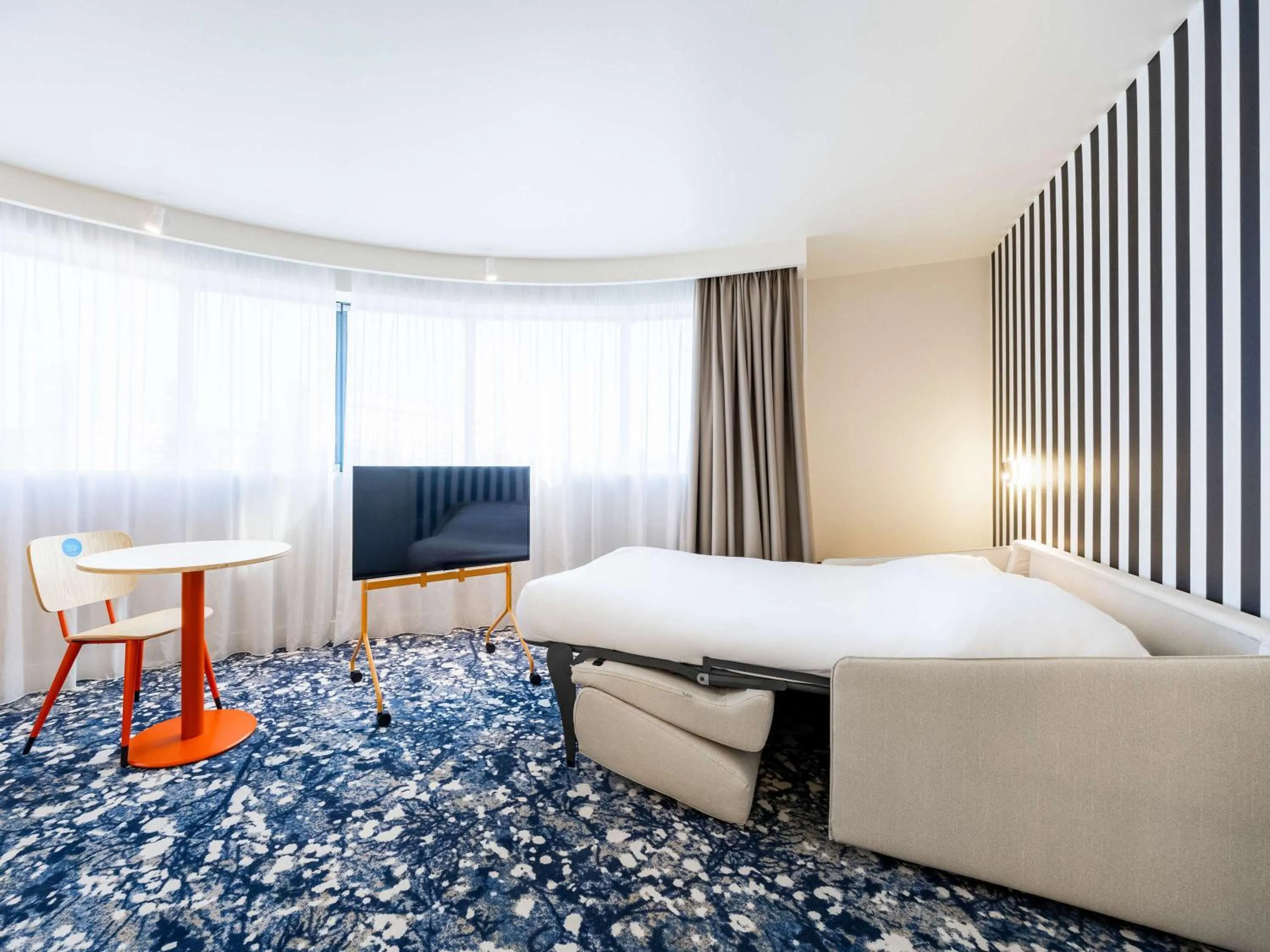 Bedroom, Bed in greet Hotel Paris 13 Porte d'Italie