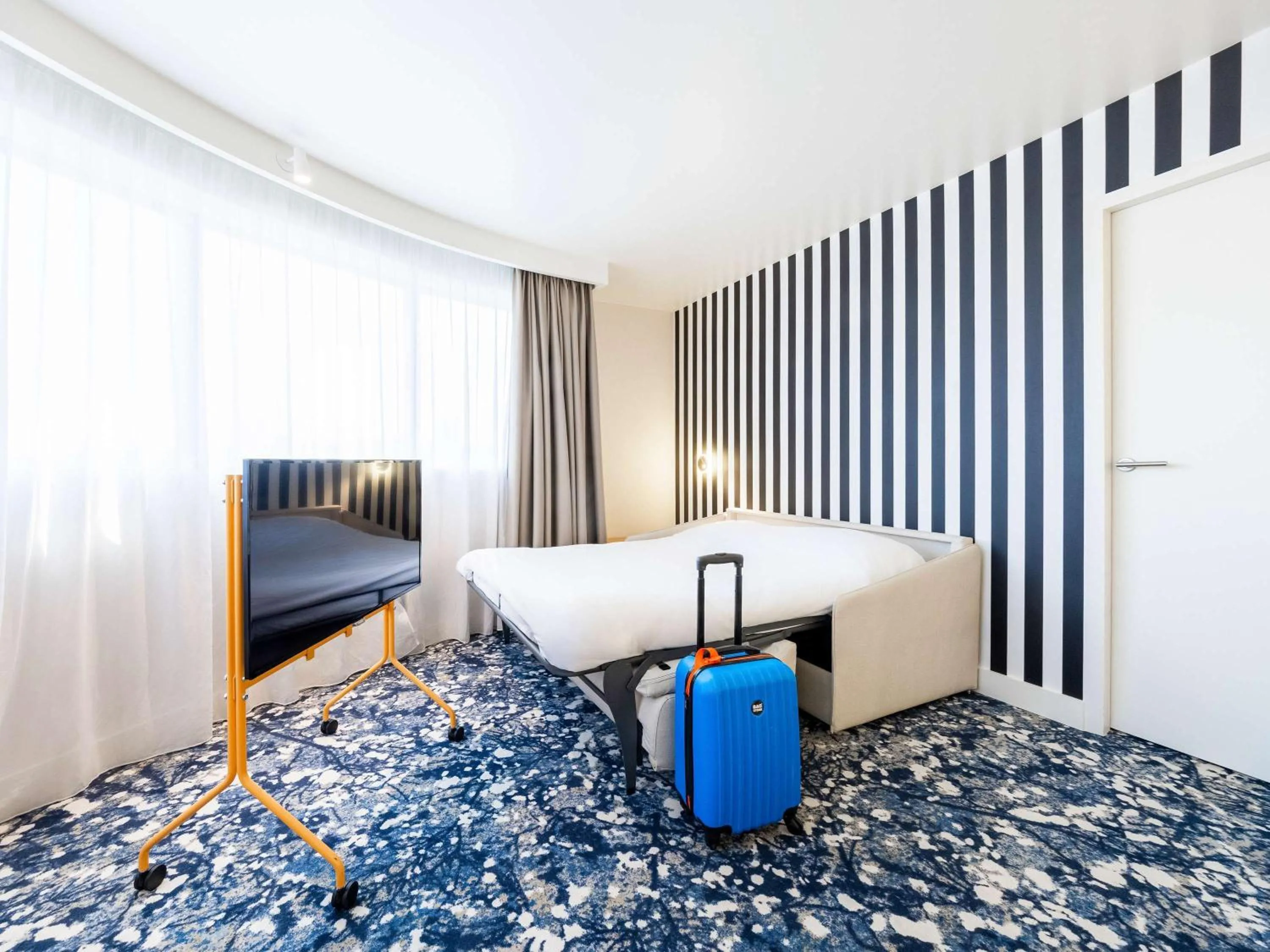 Bedroom, Bed in greet Hotel Paris 13 Porte d'Italie