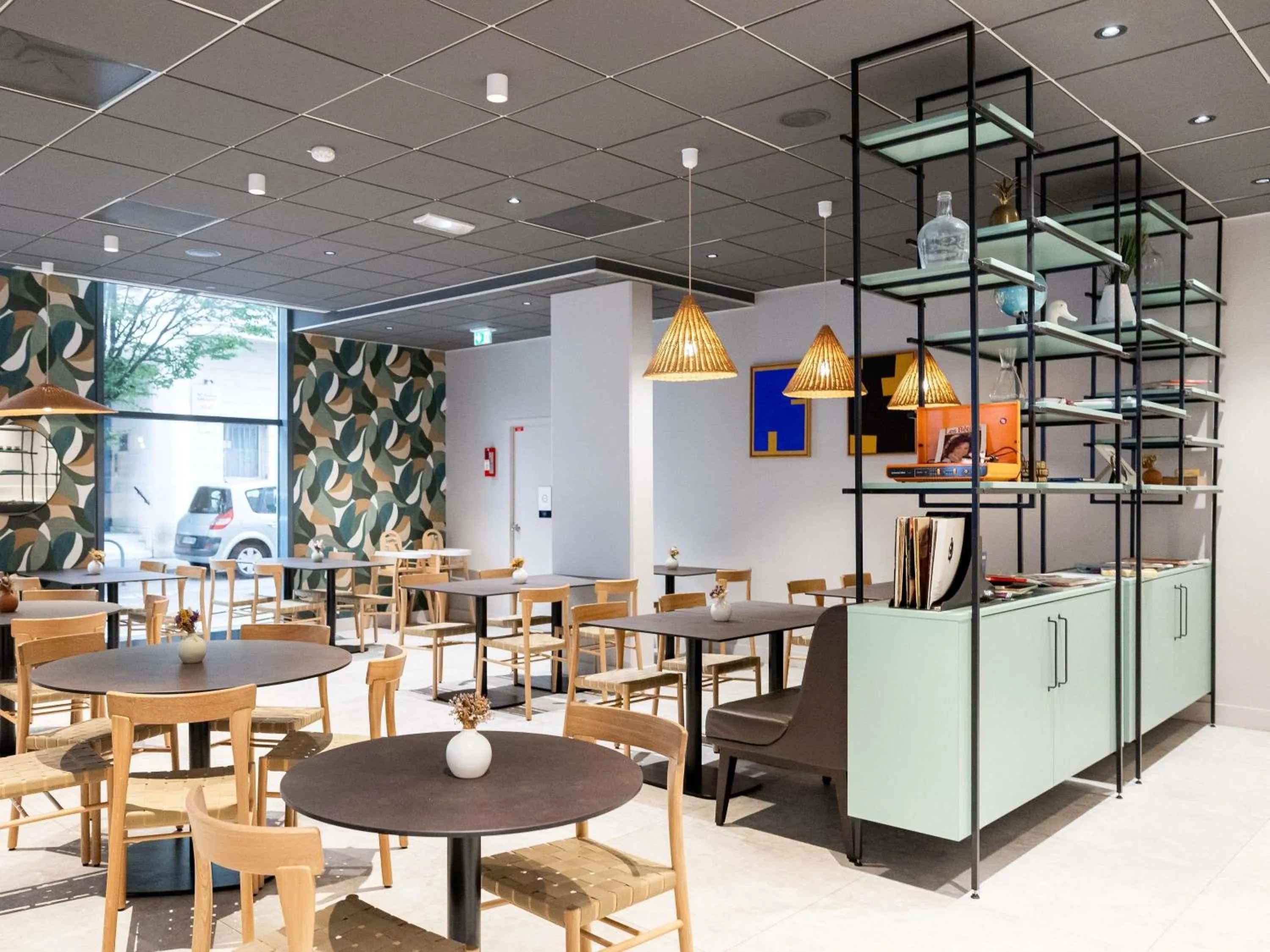 Lounge or bar in greet Hotel Paris 13 Porte d'Italie