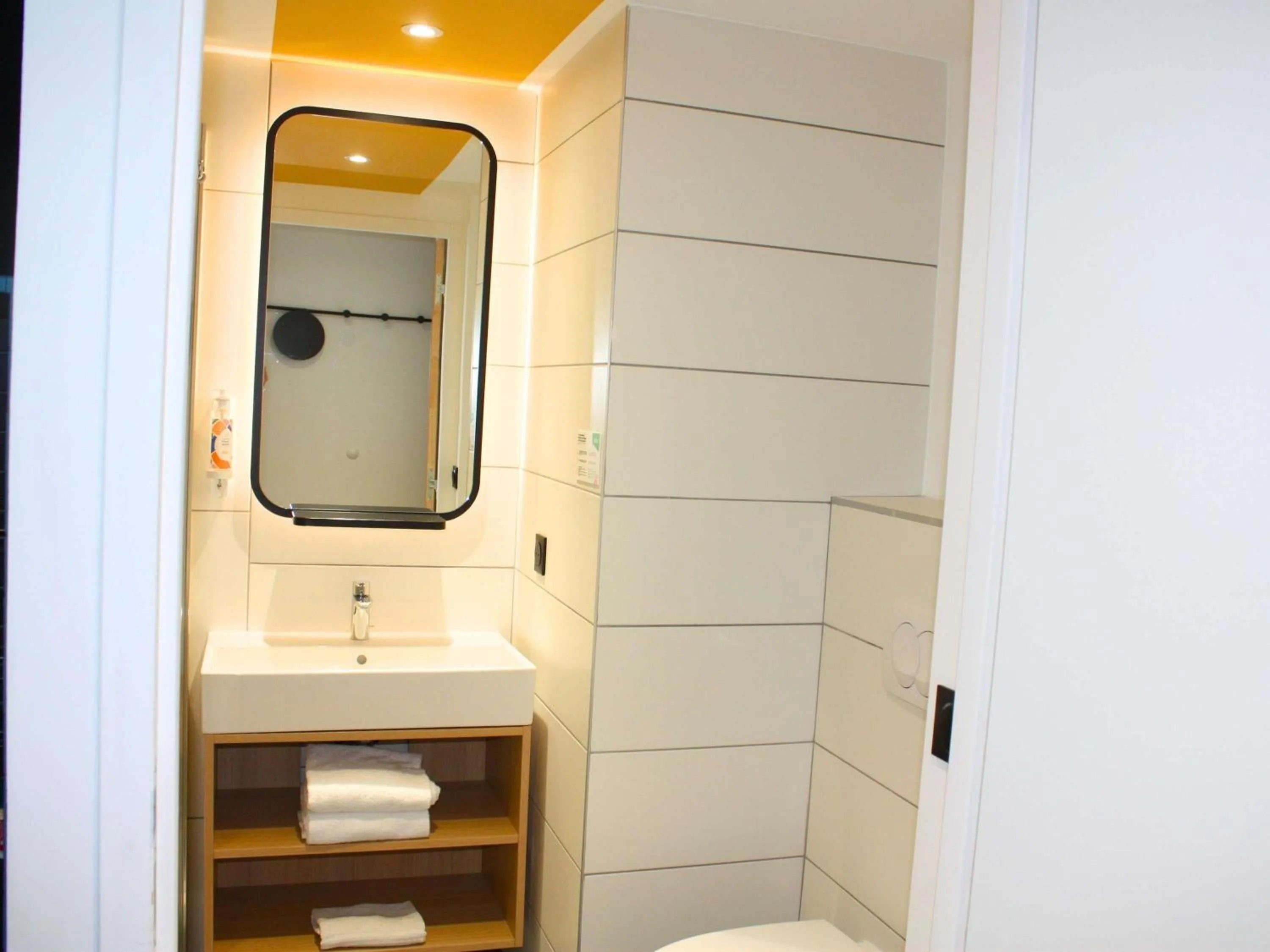 Bedroom in Aparthotel Adagio Access Porte de Camargue