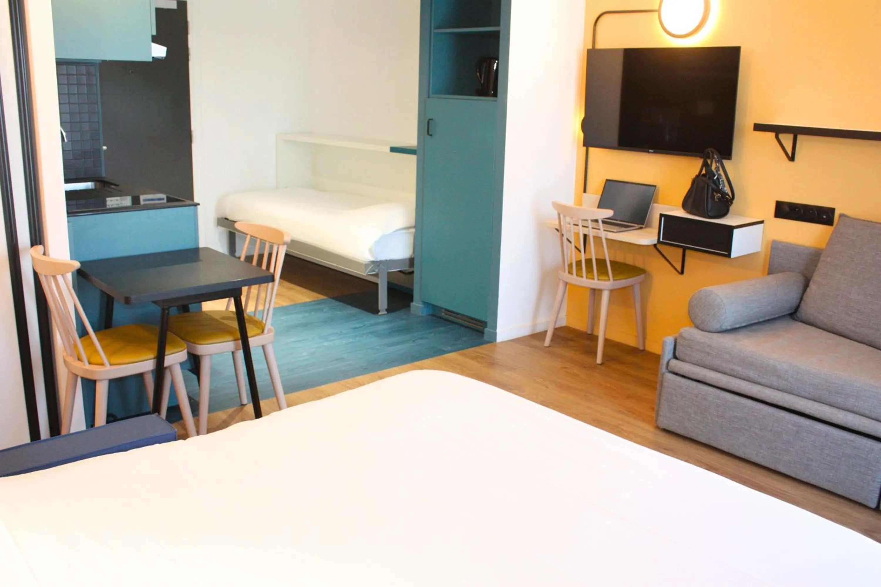 Bed in Aparthotel Adagio Access Porte de Camargue