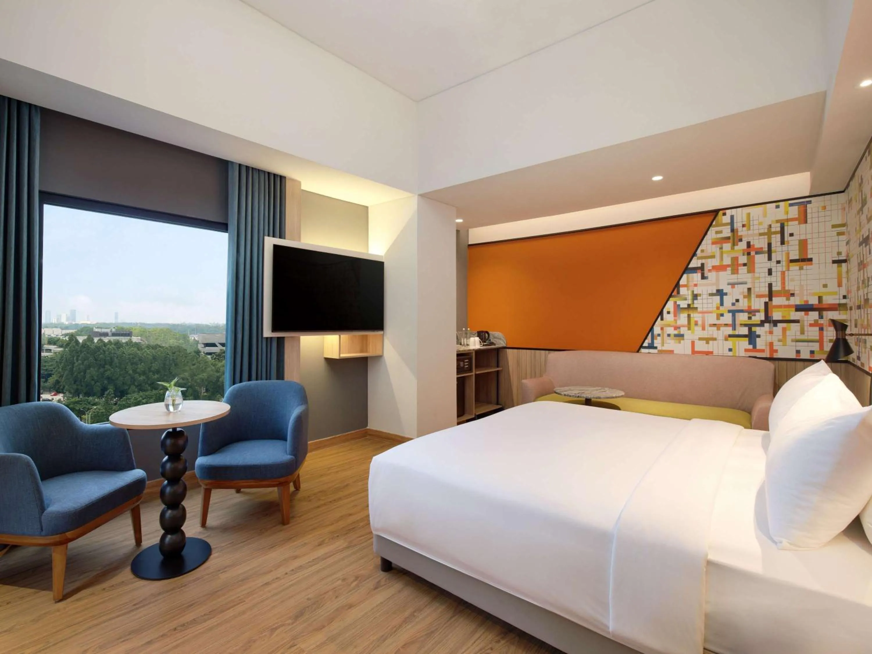 Premium Queen Room  in ibis Styles Serpong BSD City
