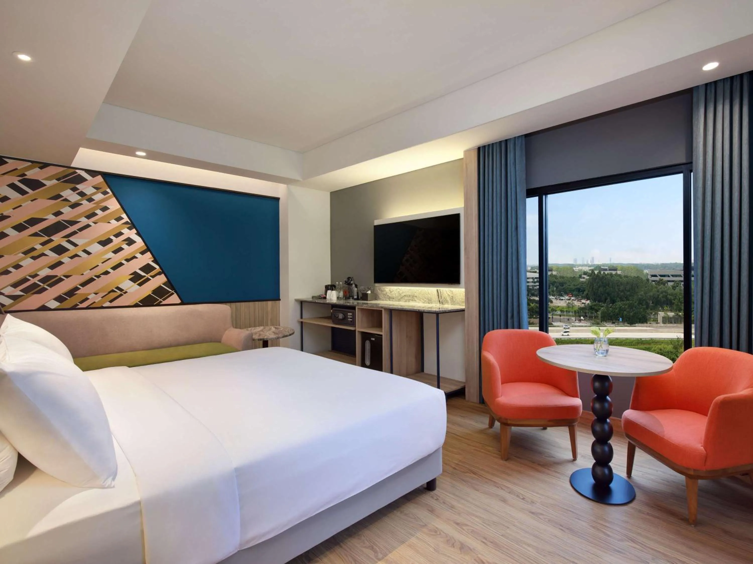 Queen Suite  in ibis Styles Serpong BSD City