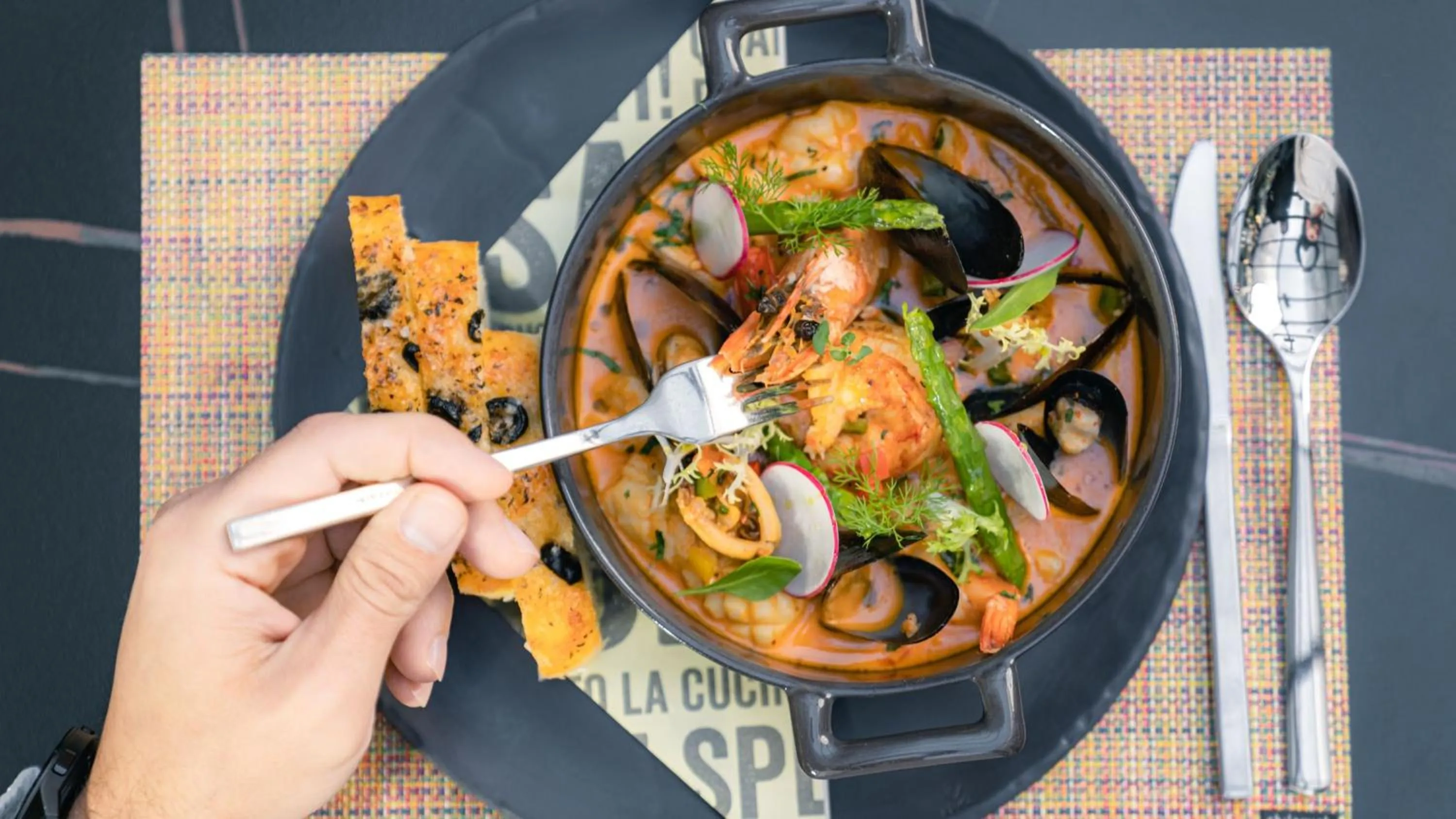 Restaurant/places to eat in The Abdali Boulevard Hotel