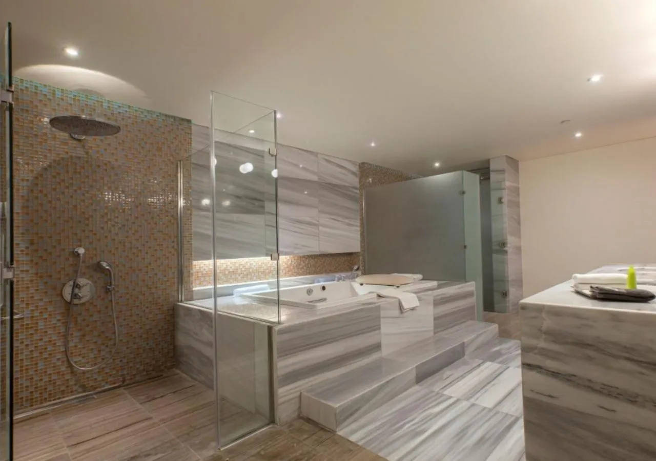 Bathroom in The Abdali Boulevard Hotel