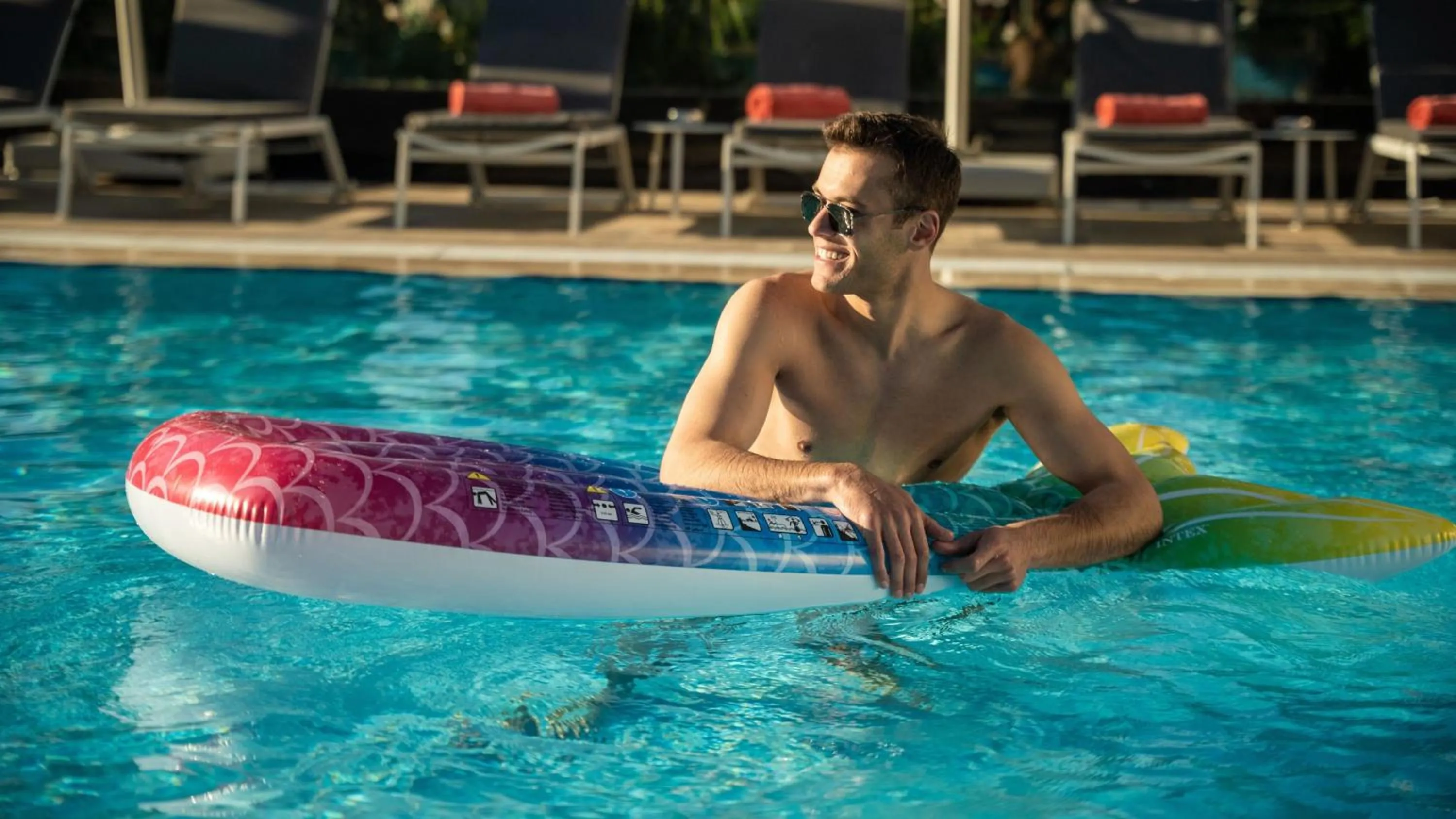 Swimming pool in The Abdali Boulevard Hotel