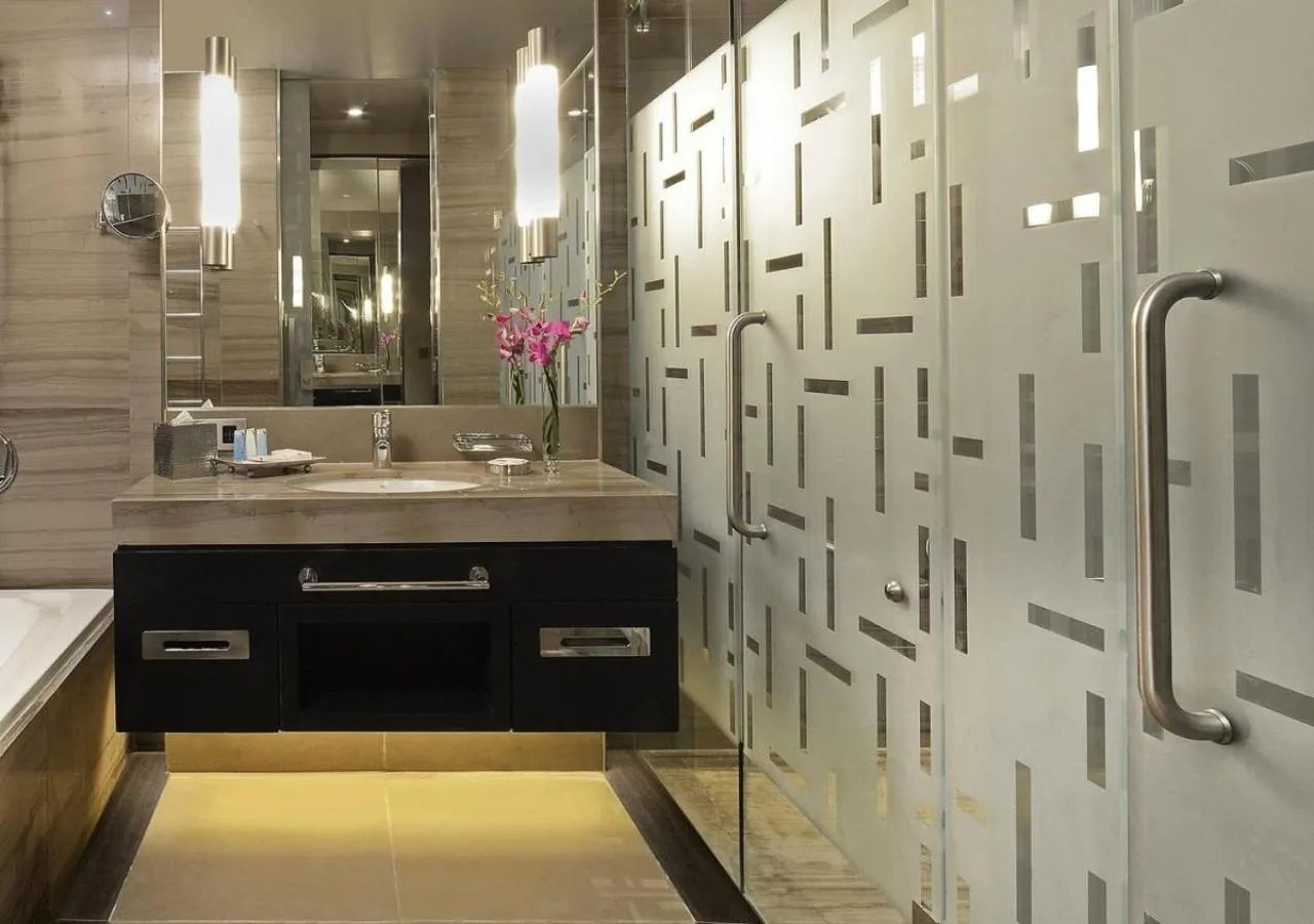 Bathroom in The Abdali Boulevard Hotel