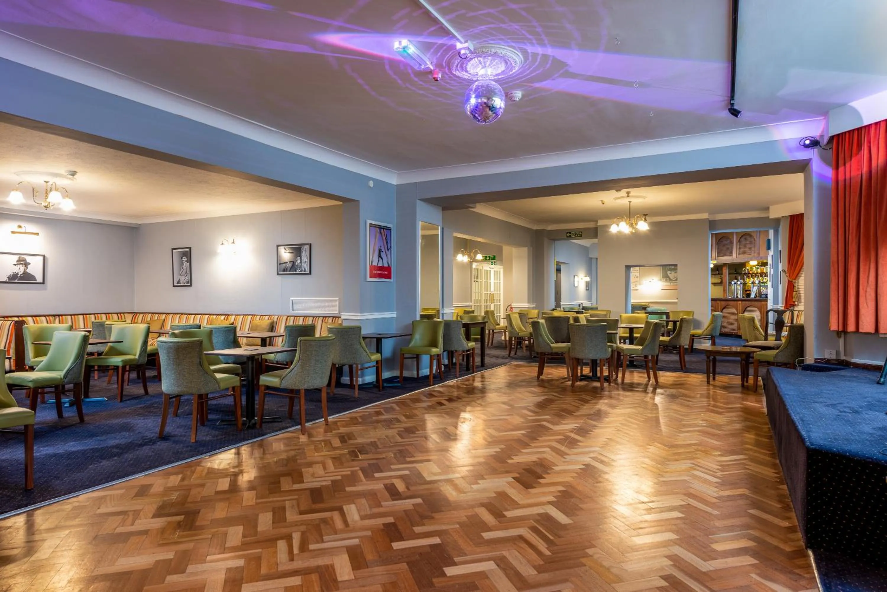 Lounge or bar in Imperial Hotel