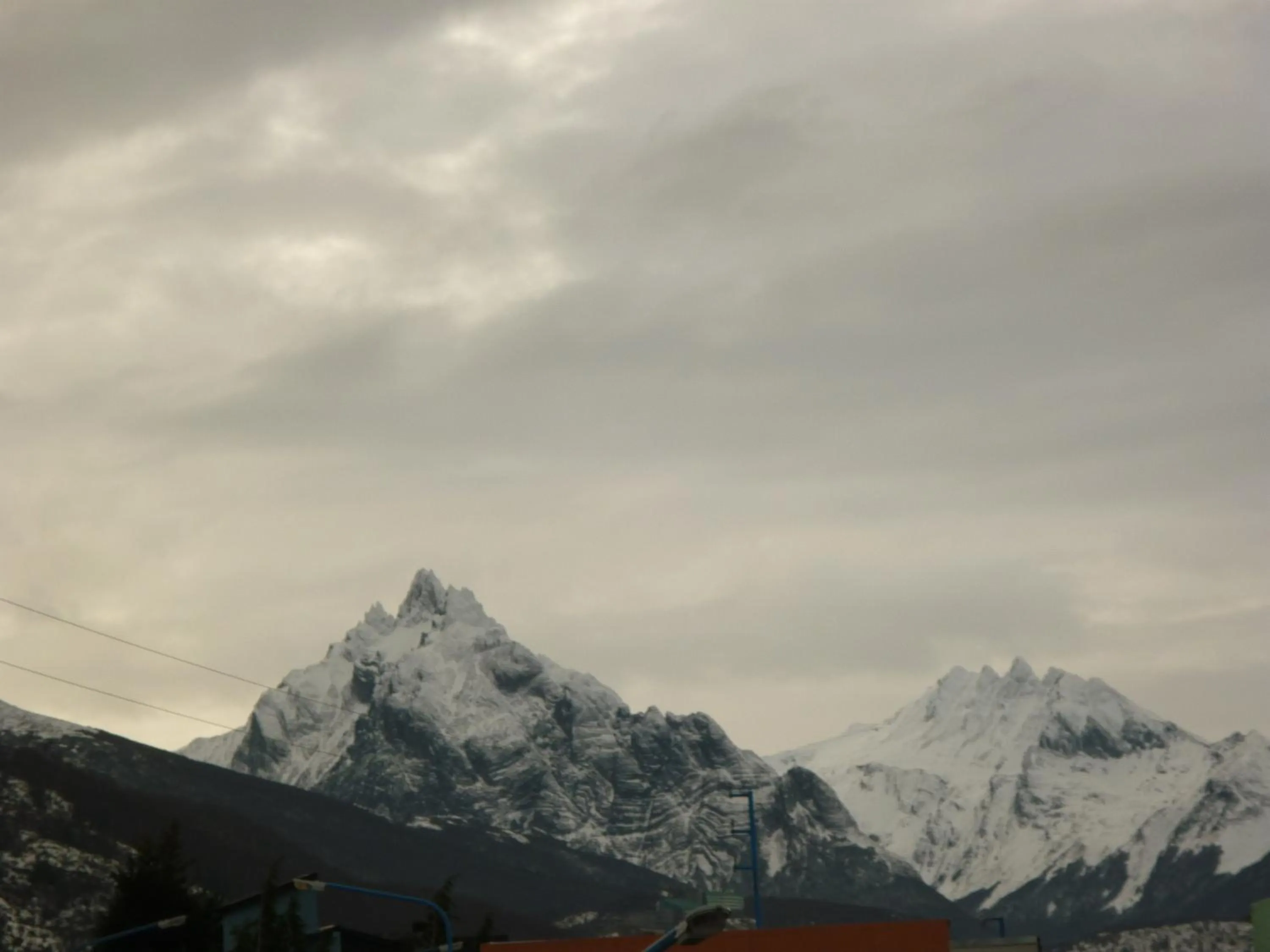 Mountain view in Hostel Los Cormoranes