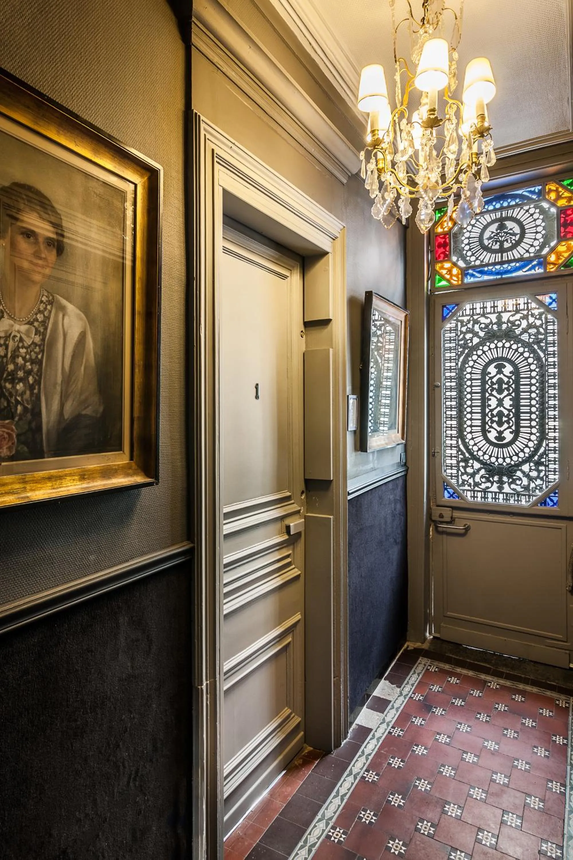 Lobby or reception in Le 84 Sainte-Cath'