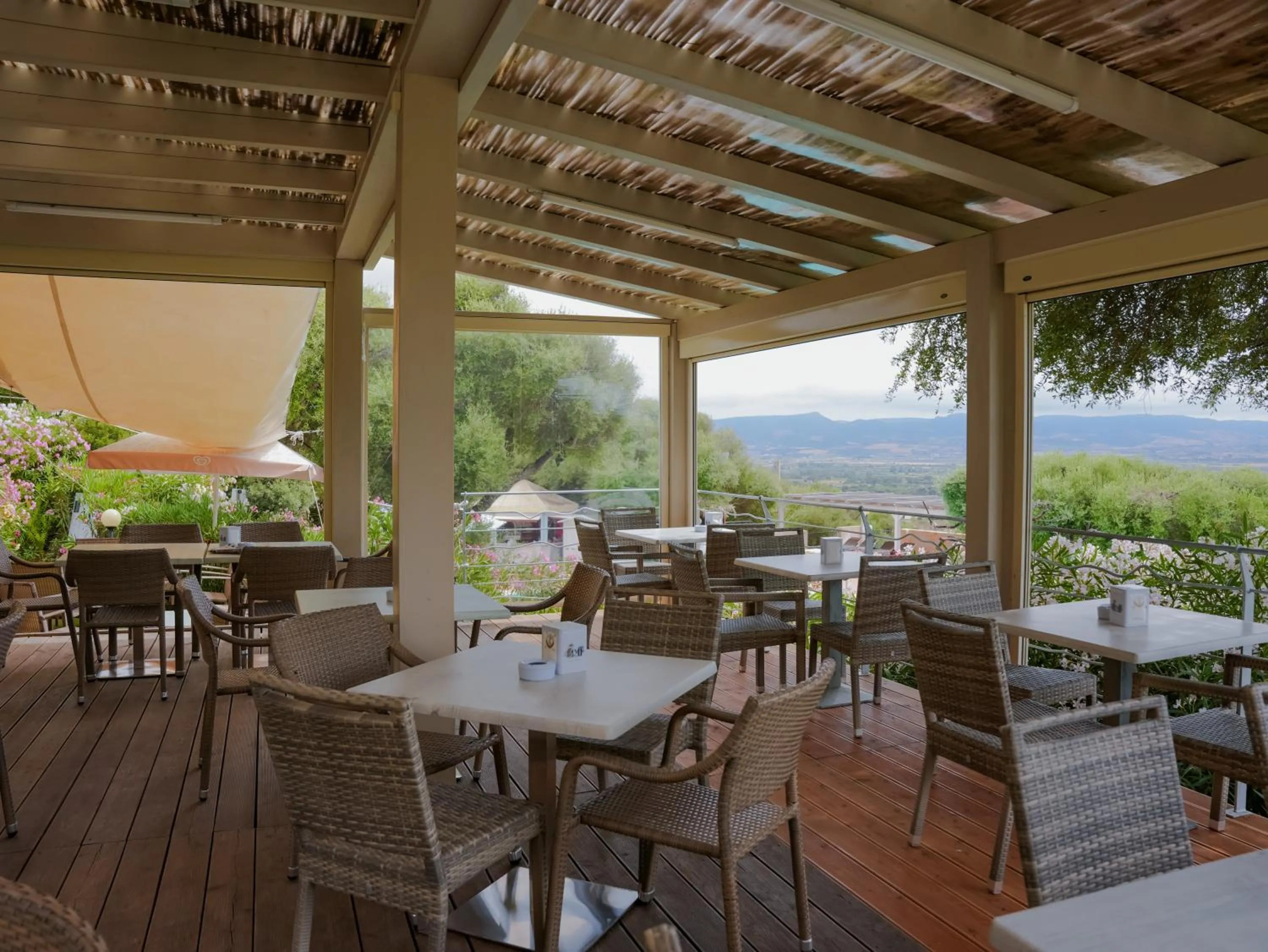 Restaurant/places to eat in Residence Il Borgo di Badesi