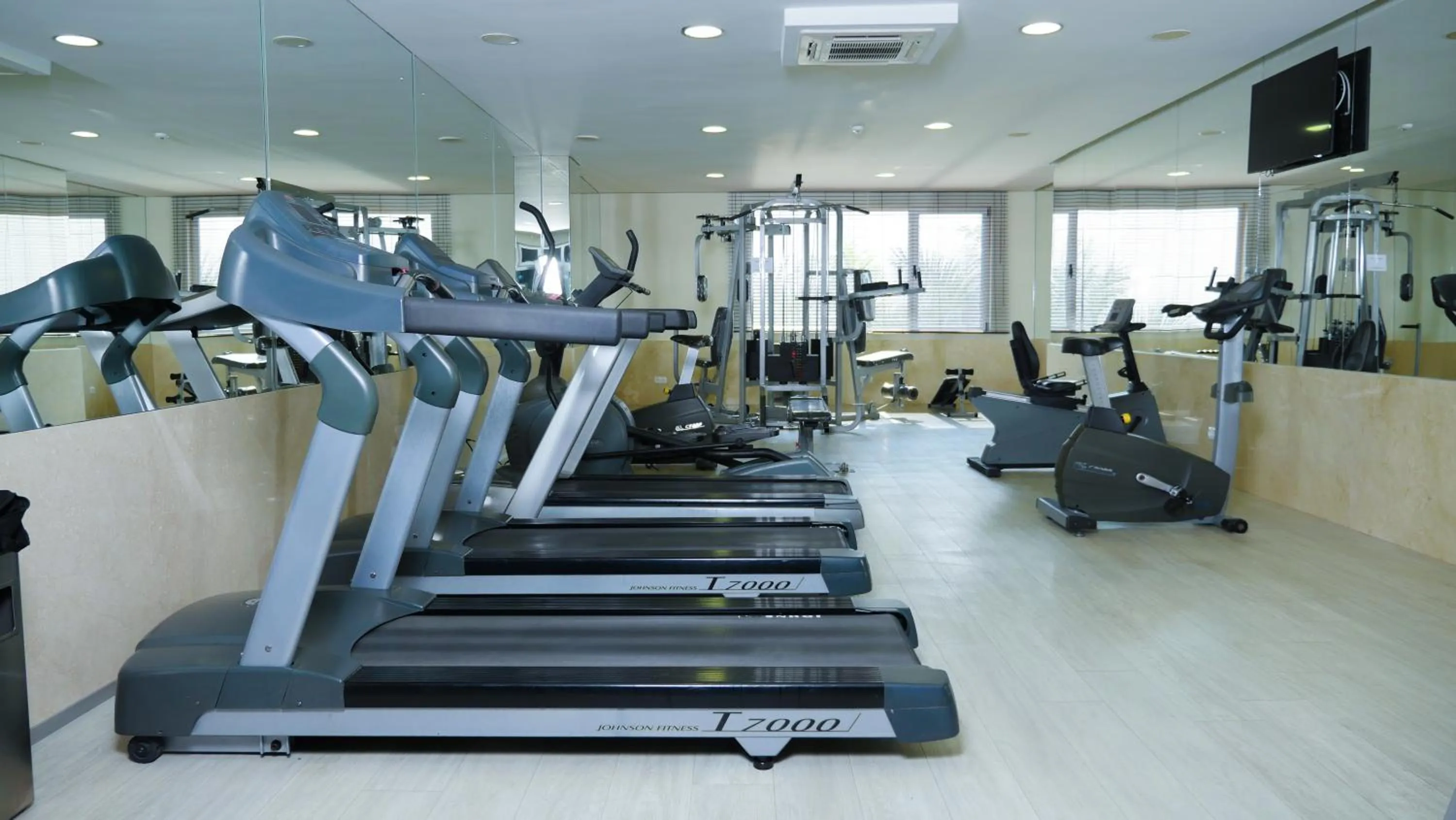 Fitness centre/facilities in Afrin Prestige Hotel