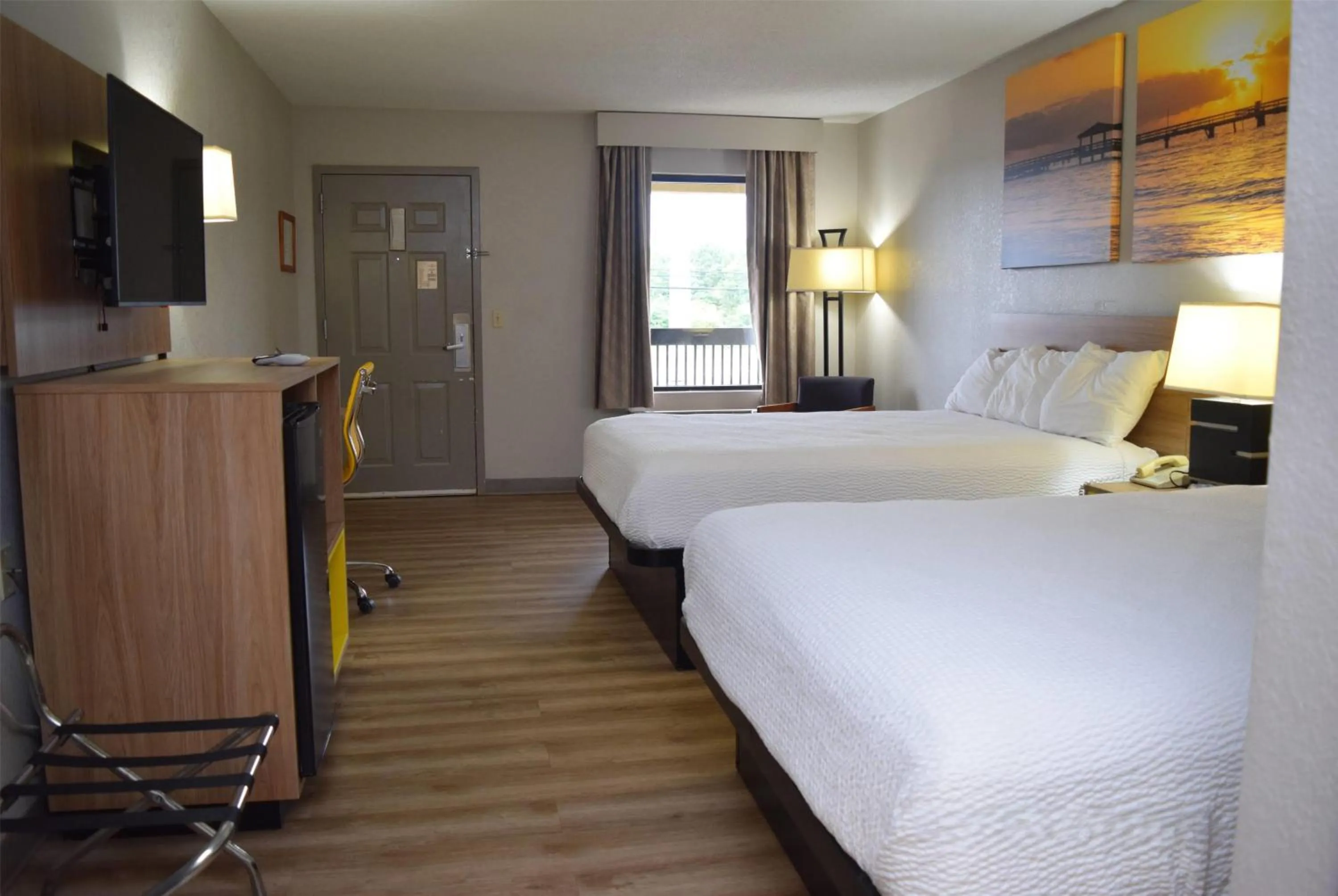 Double Room with Two Double Beds - Smoking in Days Inn by Wyndham Elberton