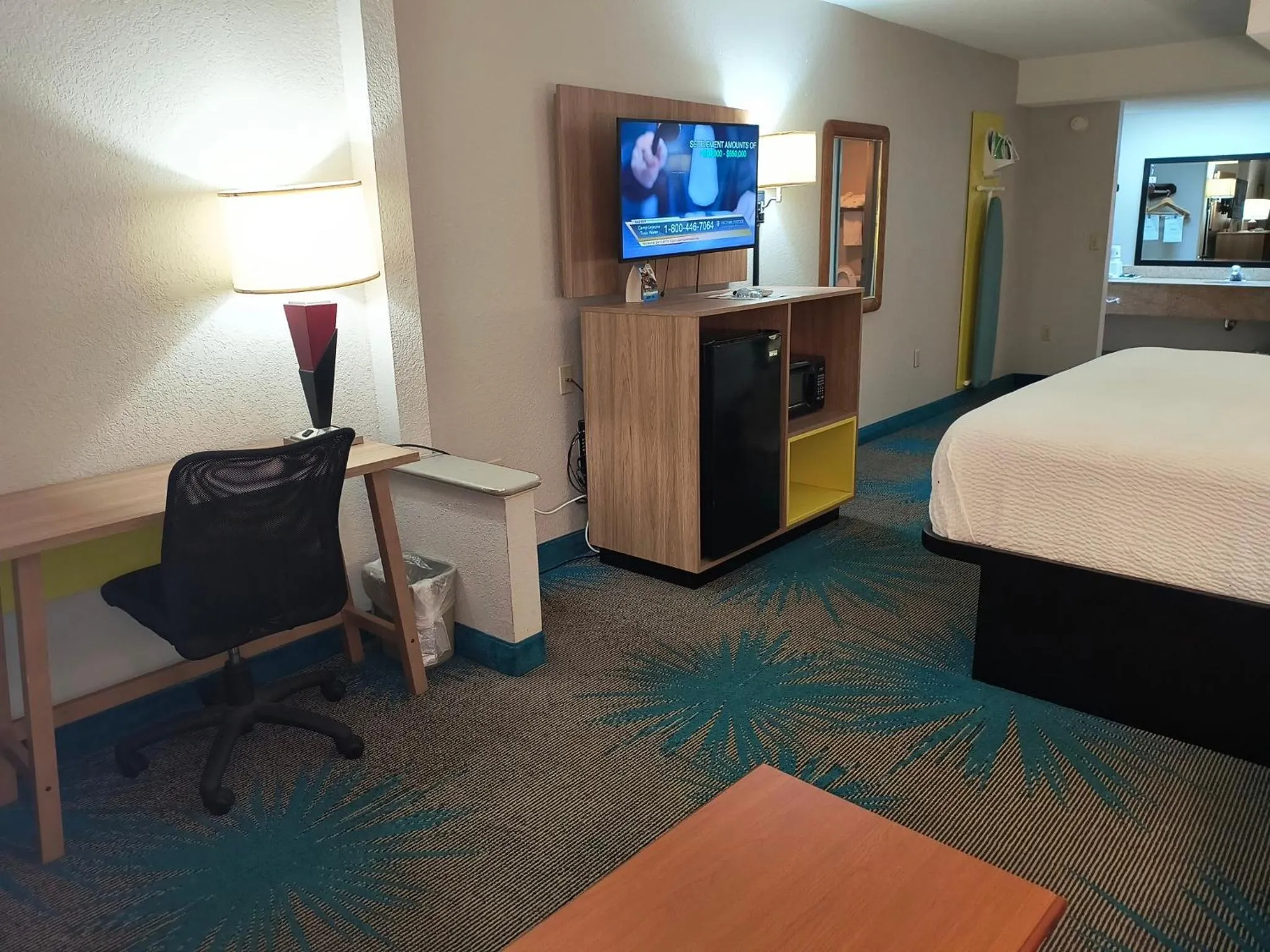 Bed in Days Inn by Wyndham Elberton