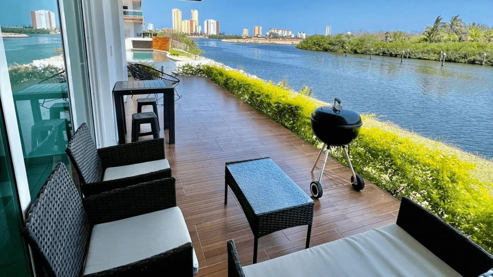 Balcony/Terrace in Pacifika Marina Mazatlán