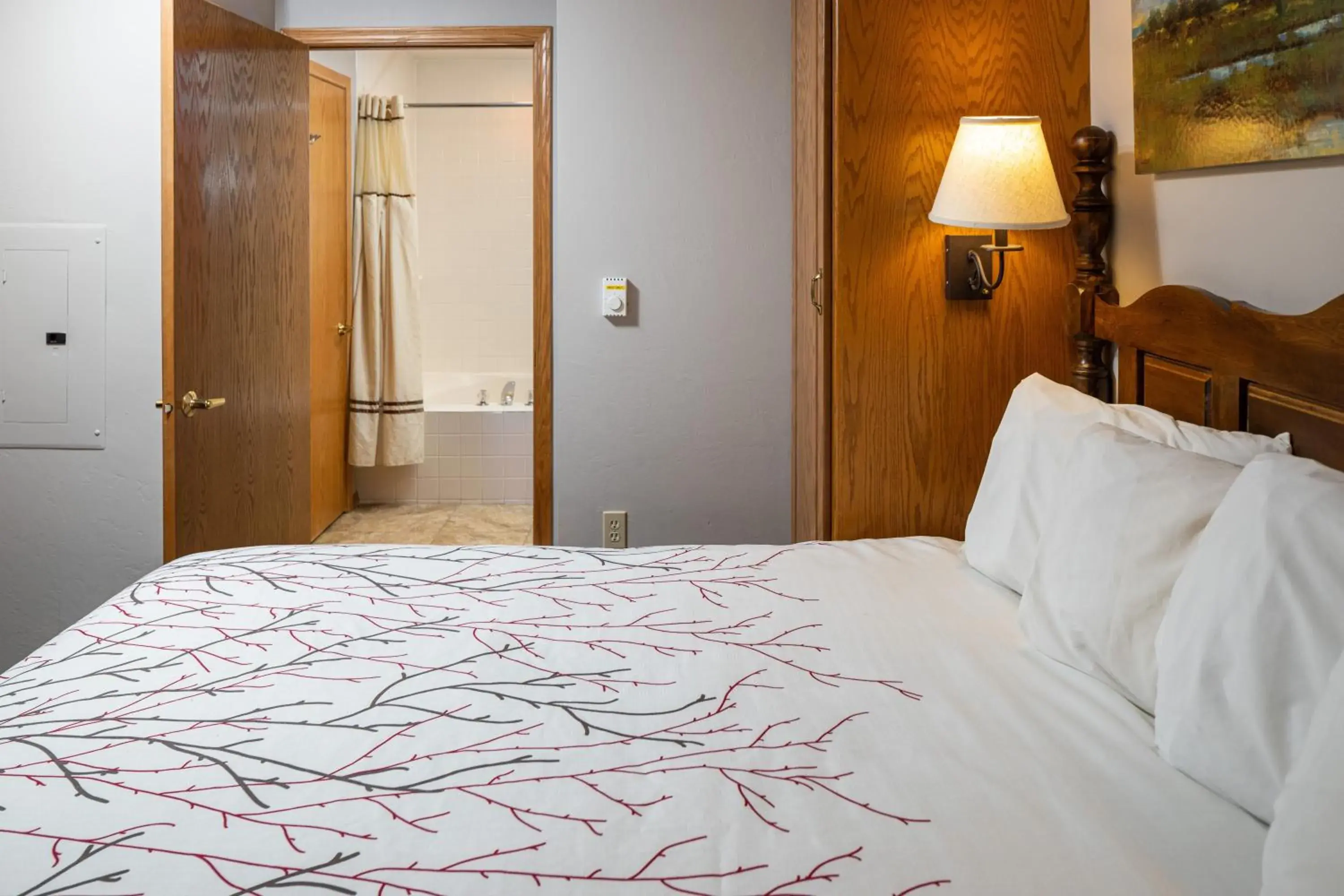 One-Bedroom Suite in Newport Resort One-Bedroom Suite in Newport Resort