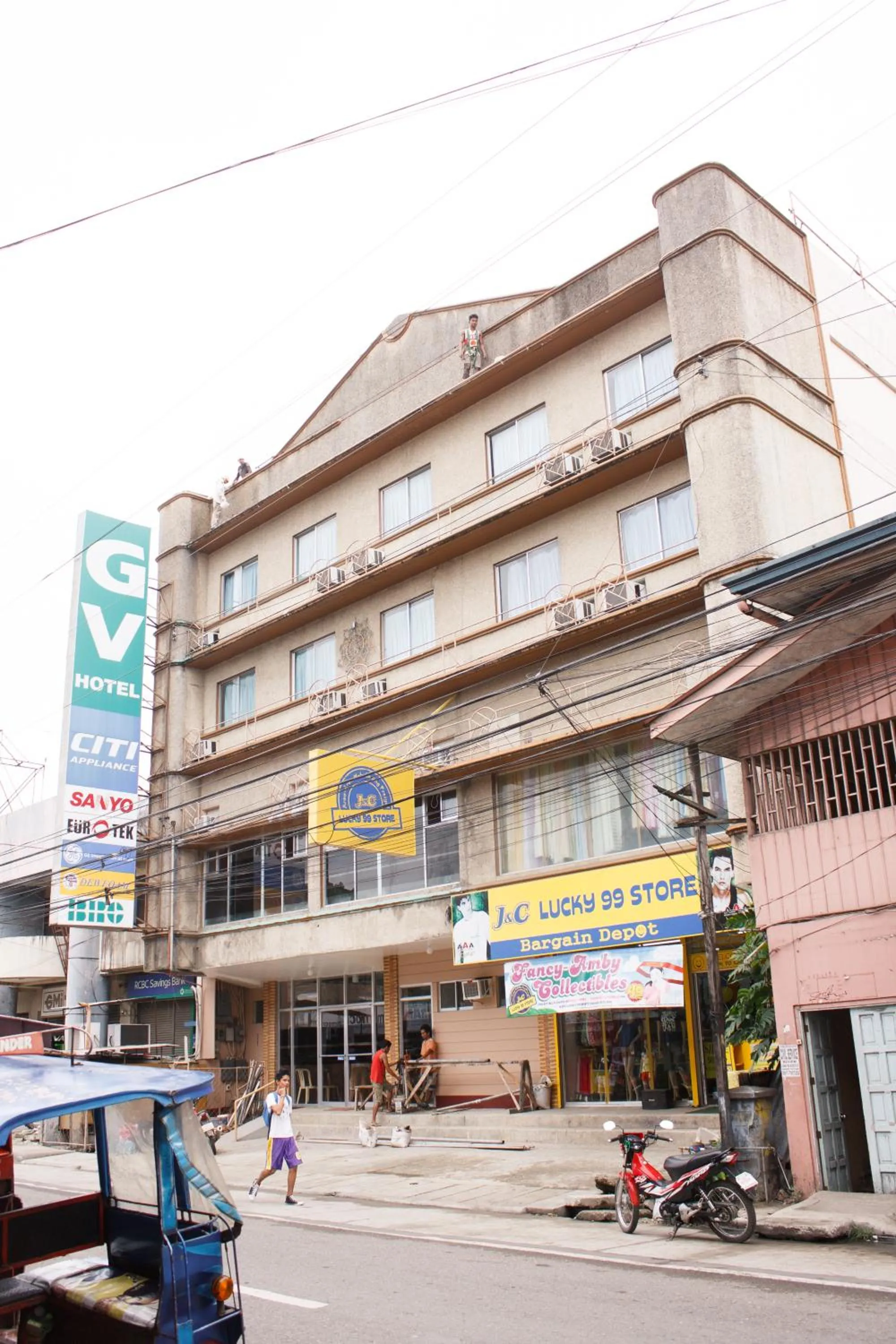 Facade/entrance in GV Hotel - Maasin