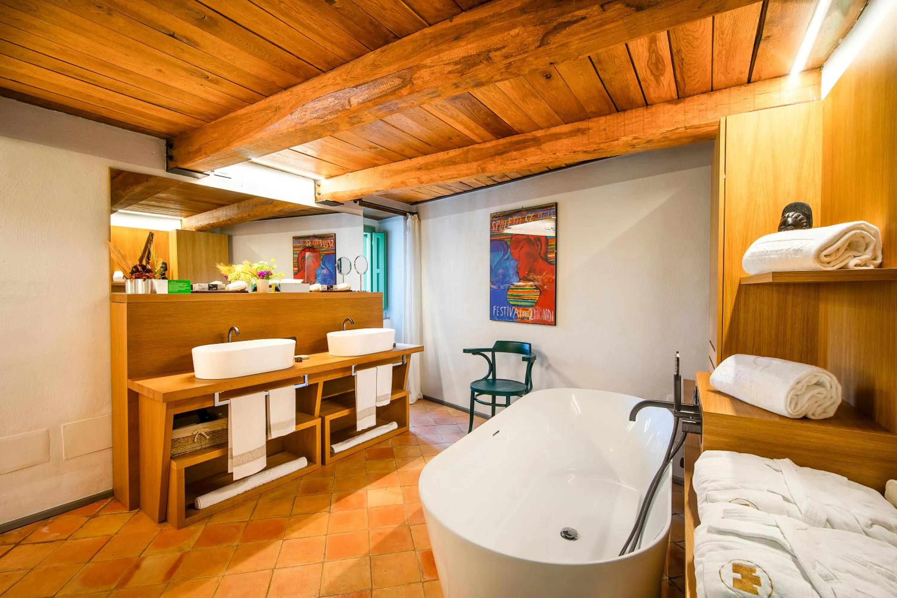 Bathroom in Castello Di Postignano Relais