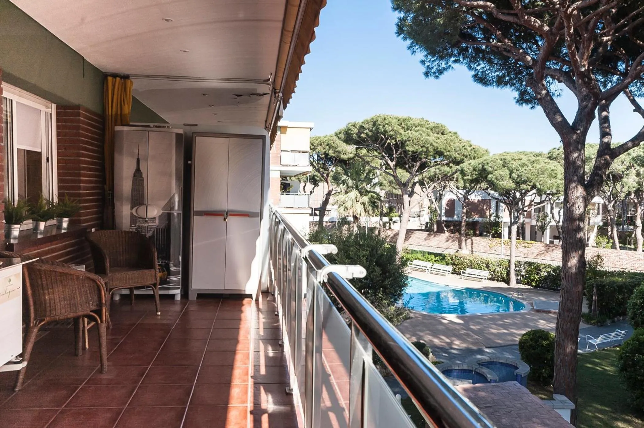 Lets Holidays POOL BBQ APARTMENT in CASTELLDEFELS