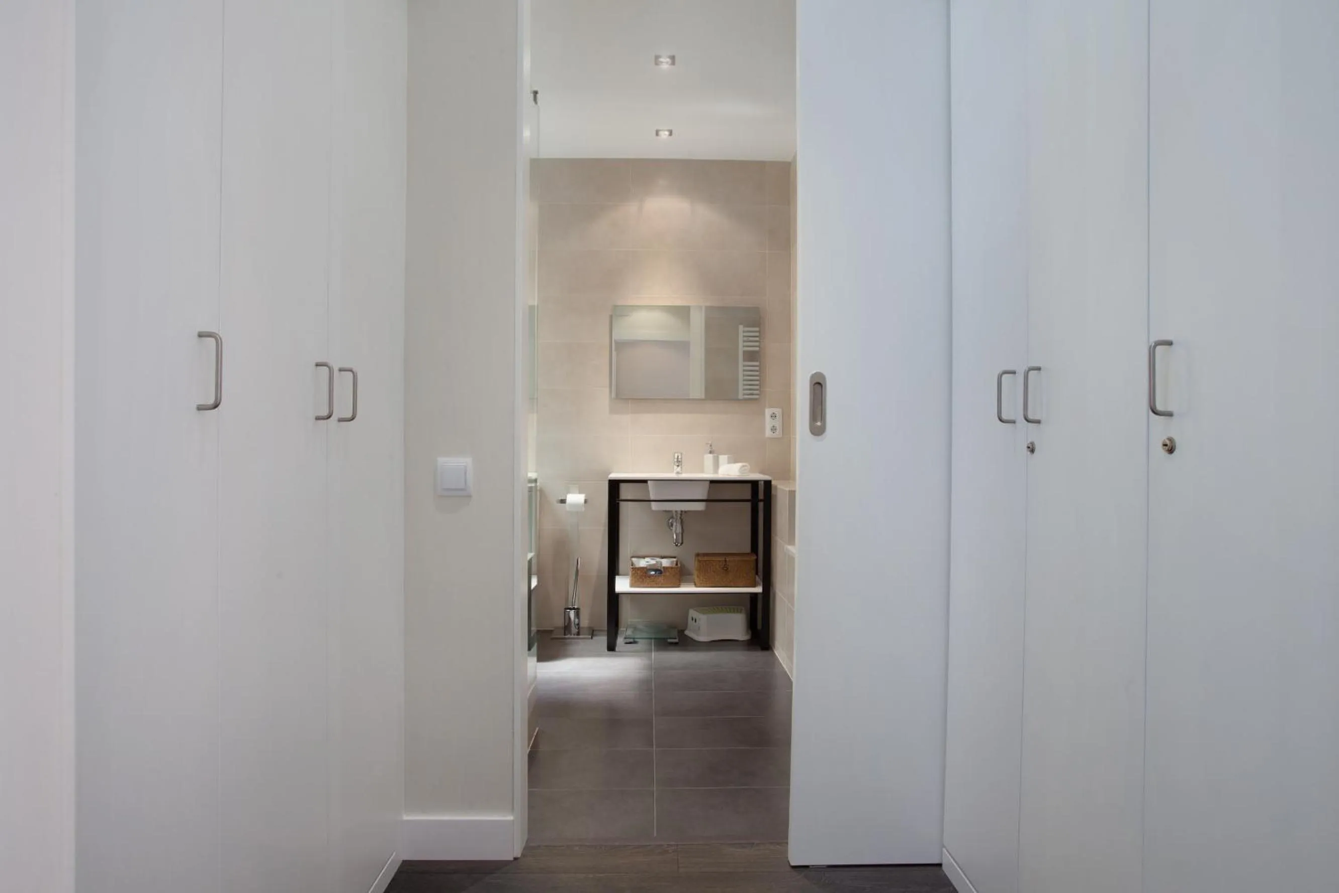 Bathroom in Consell de Cent Apartment