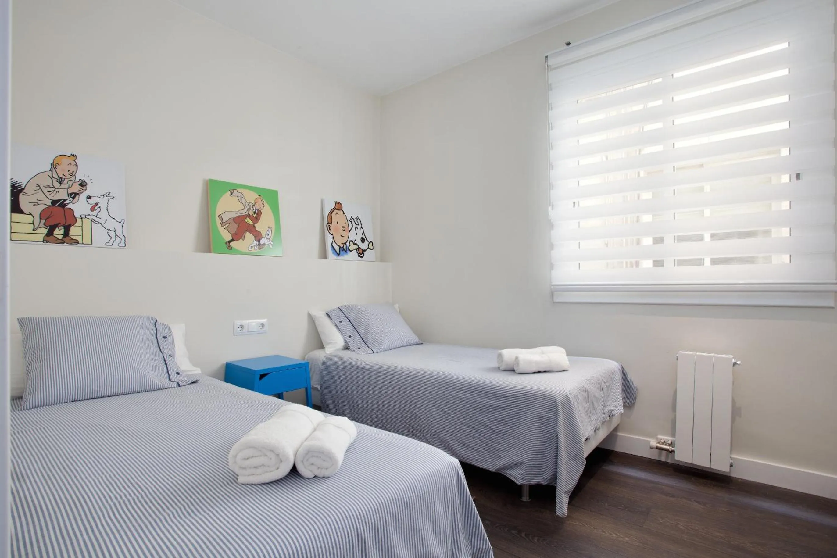 Bed in Consell de Cent Apartment