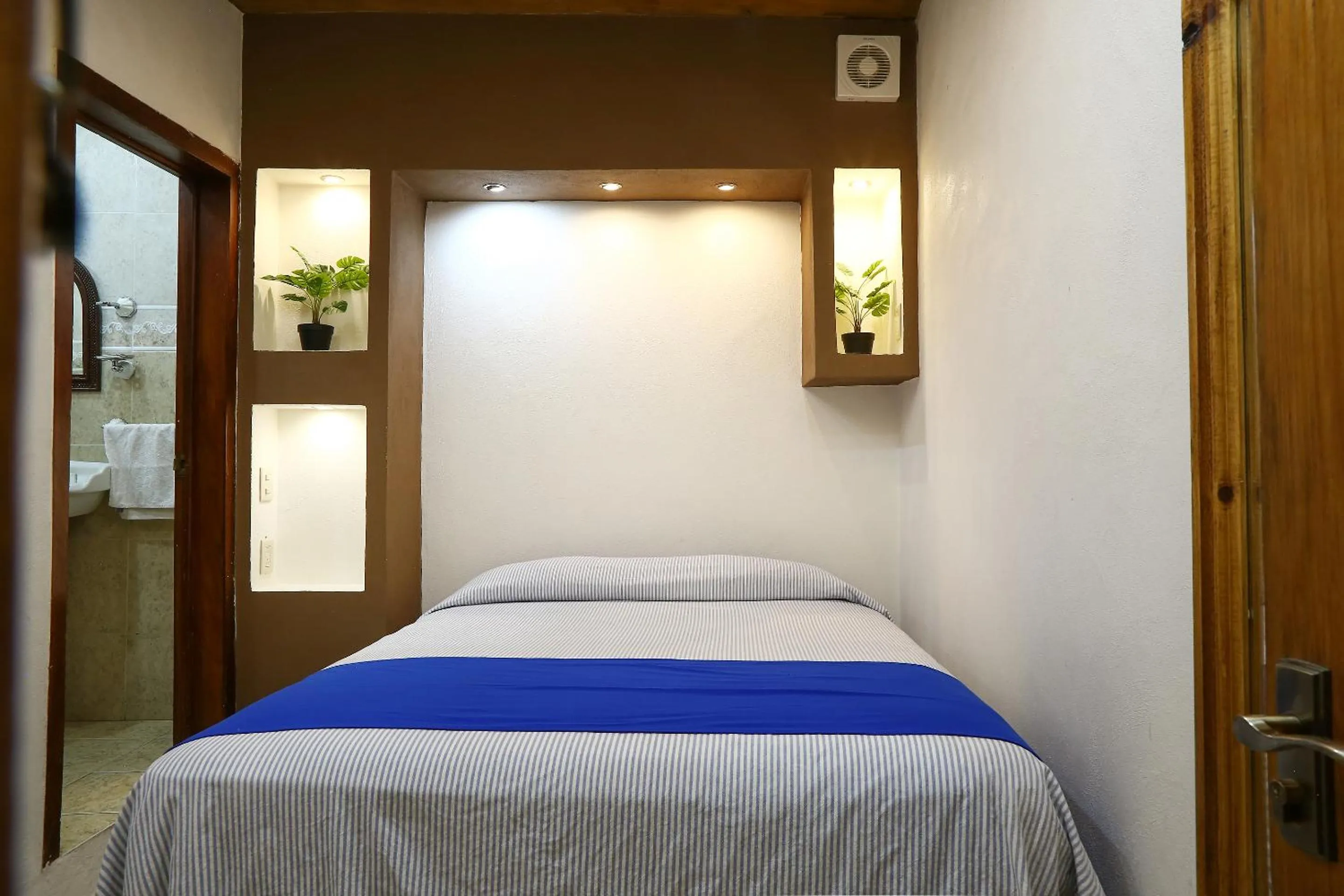 Bed in Meson de Juan Valle