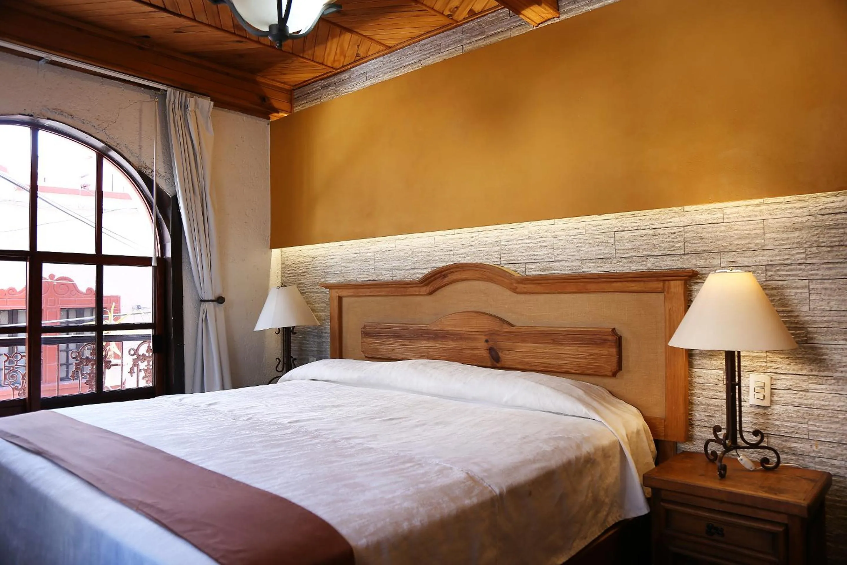Bed in Meson de Juan Valle