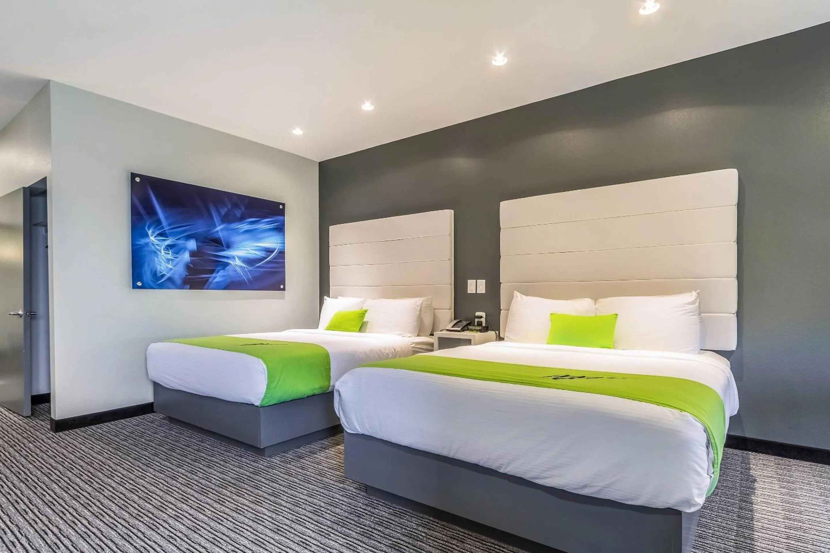 Bedroom, Bed in The Wallhouse Hotel, an Ascend Collection Hotel