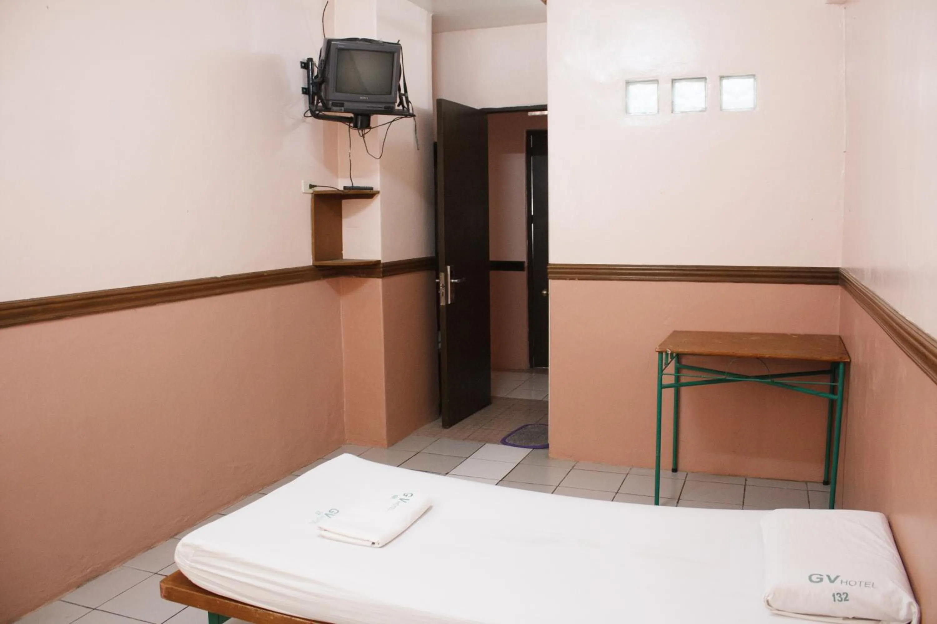 Bed in GV Hotel - Sogod