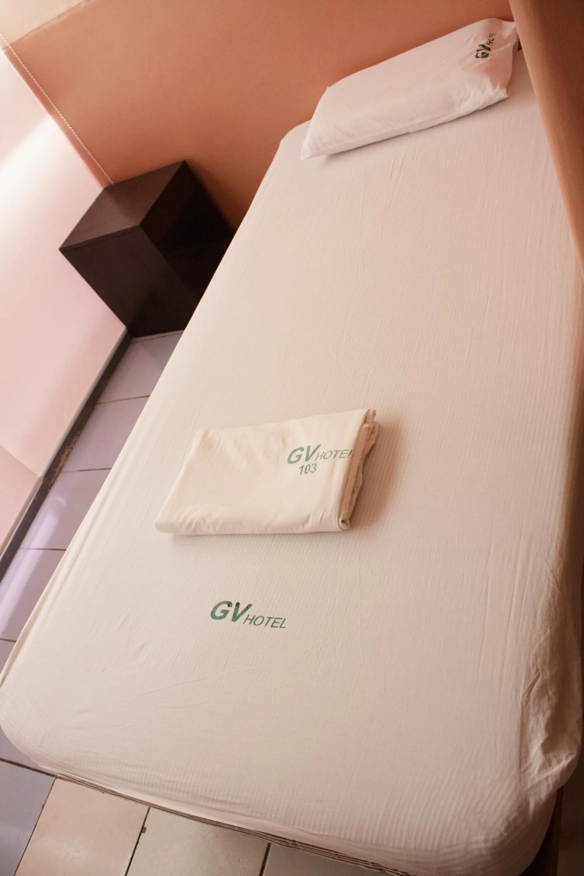 Bed in GV Hotel - Sogod