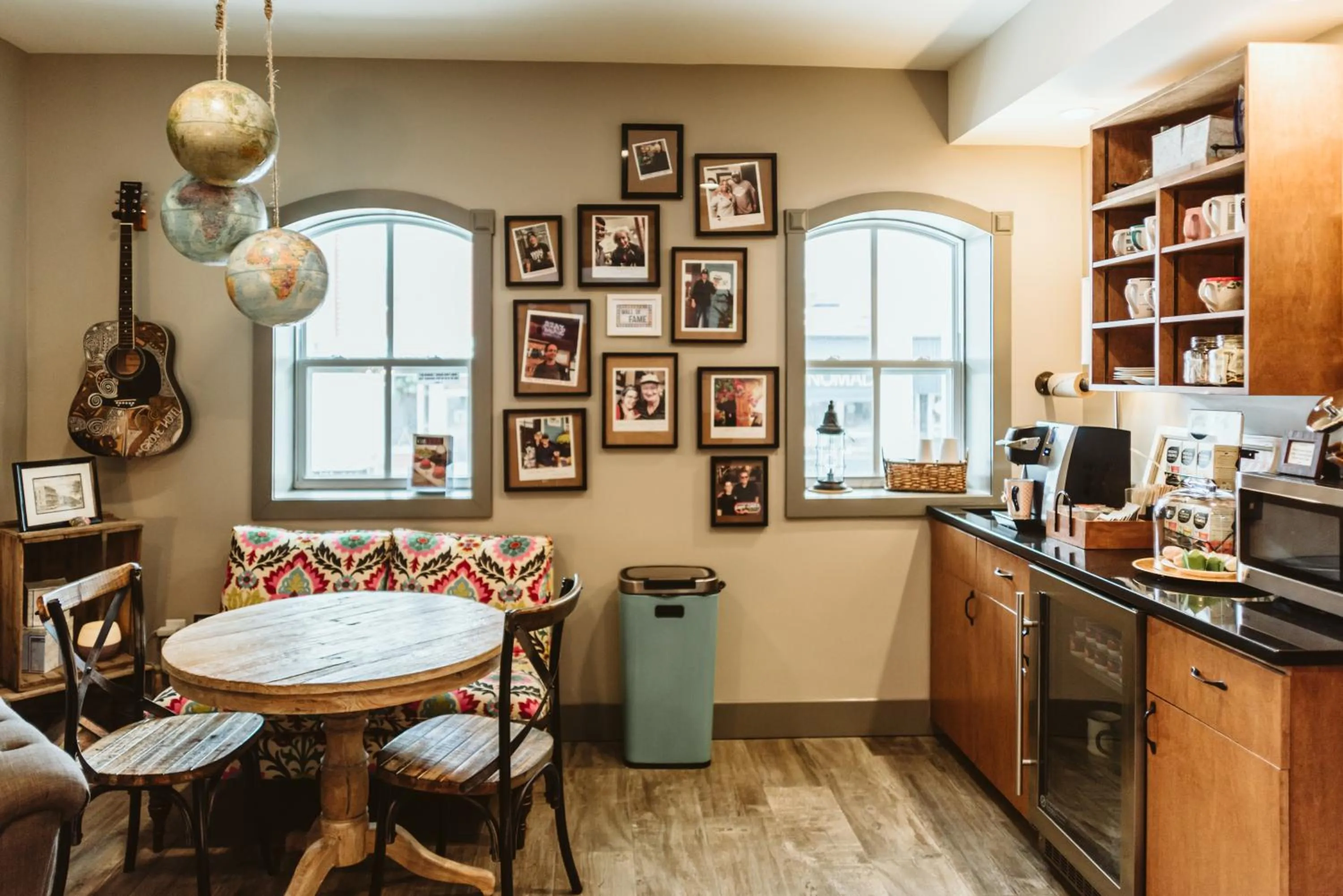 Communal lounge/ TV room in The Grove Hotel