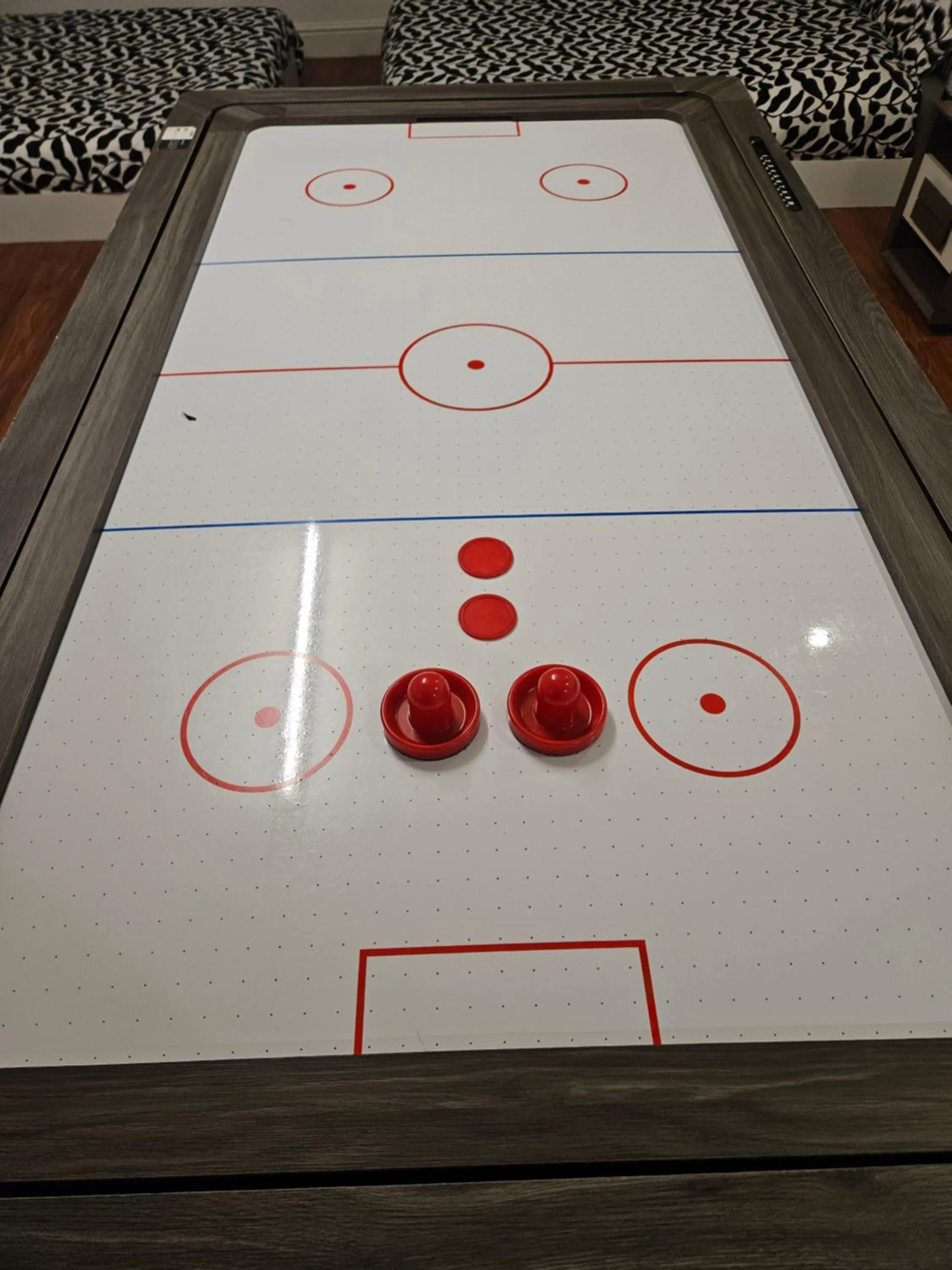 Game Room in SnoozeDen Westmead - Windsor Castle & Legoland