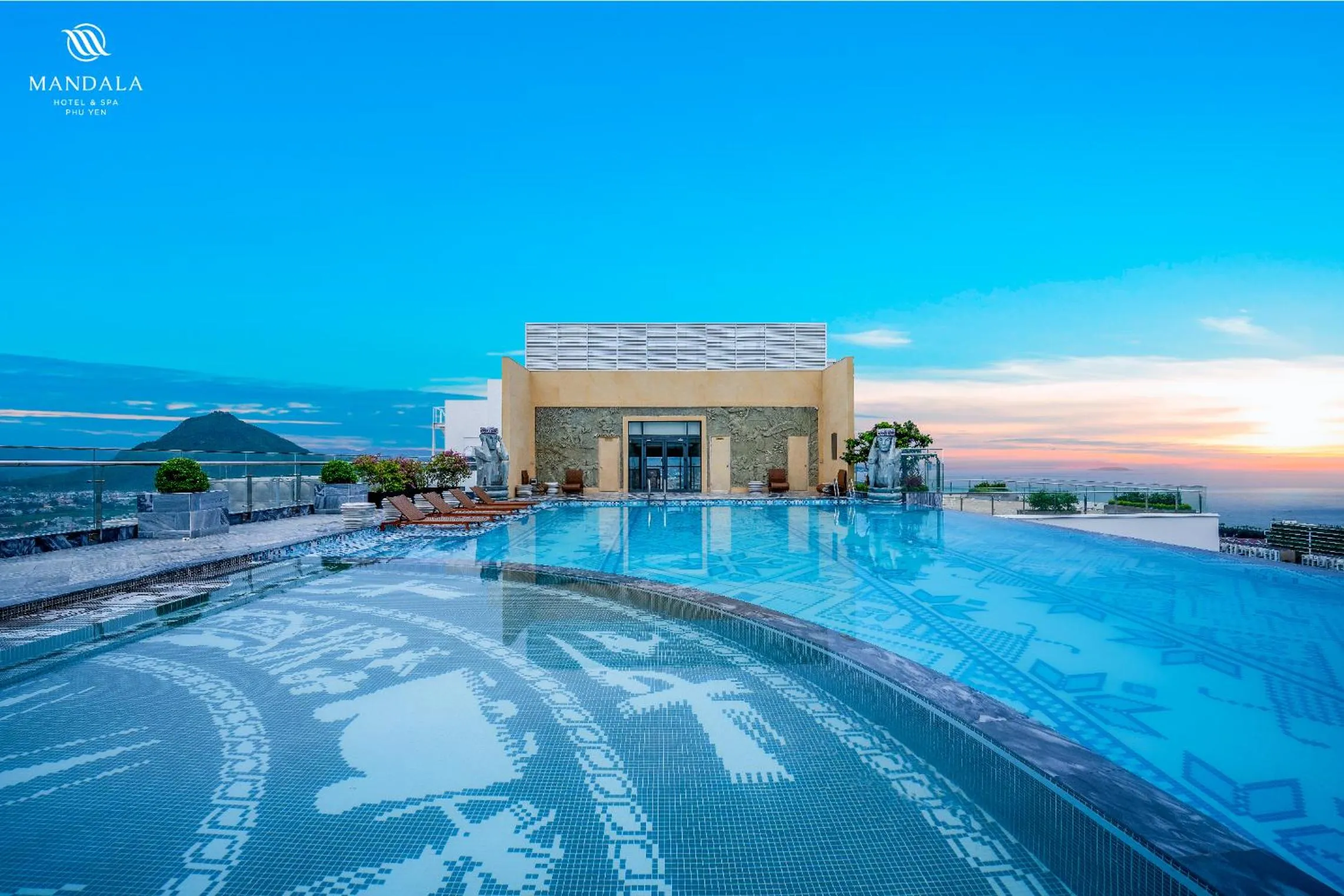 Property building in M Continental by Mandala Phu Yen - 24hours Stay