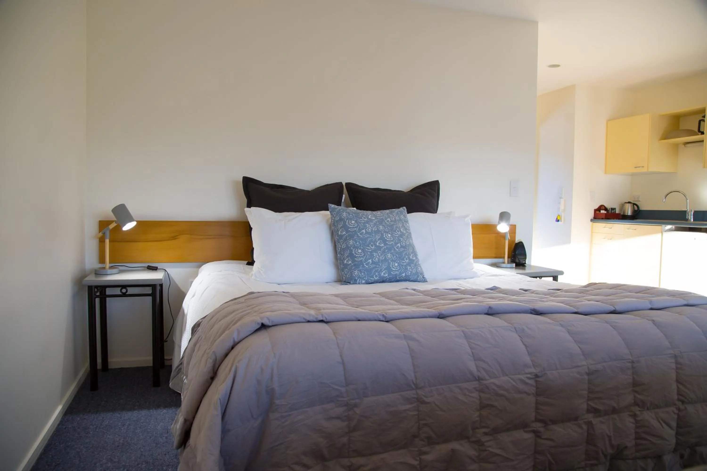 Bed in Akaroa Criterion Motel