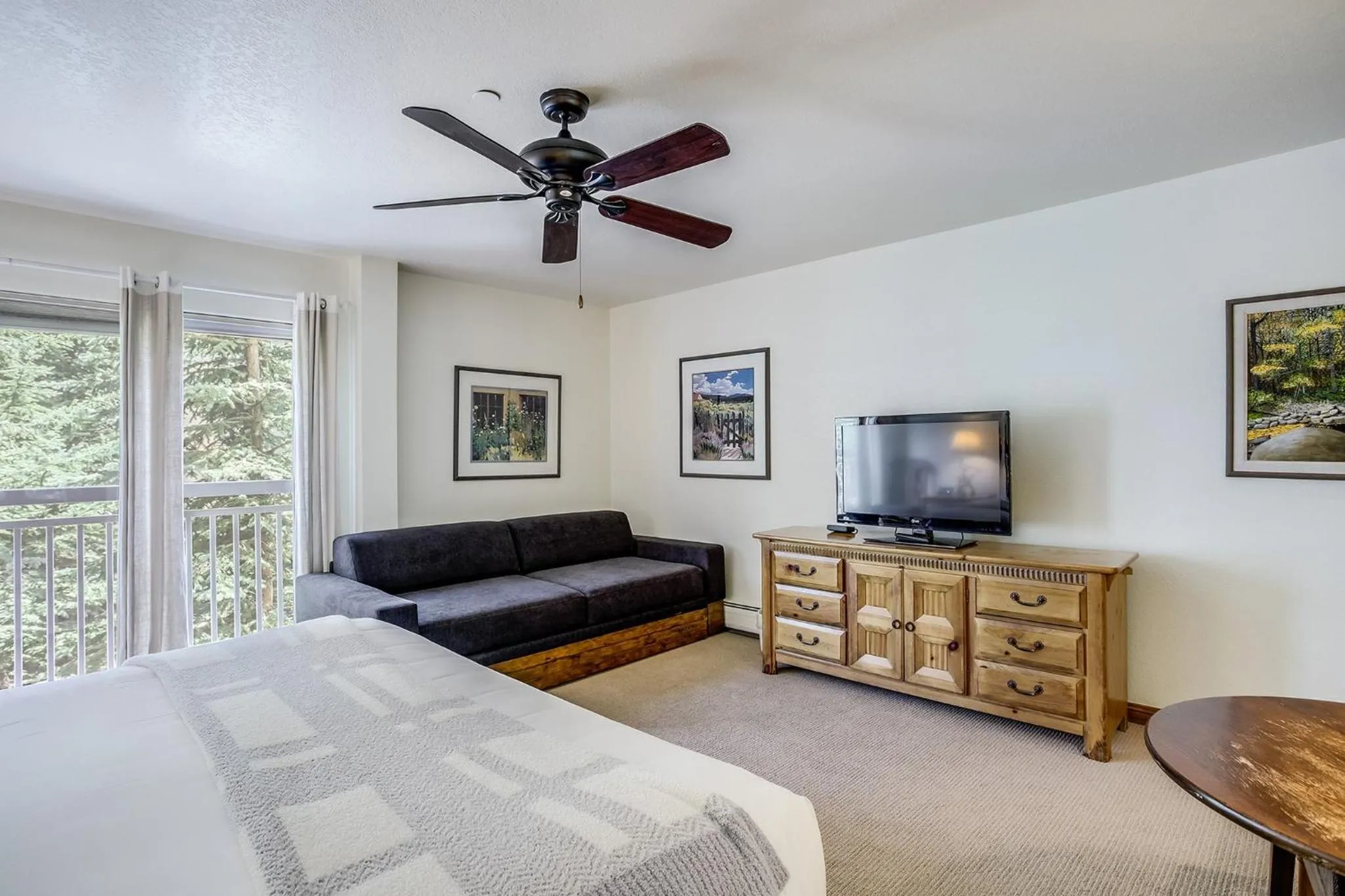 Photo of the whole room, Bed in St James Beaver Creek, A Vail Resorts Property