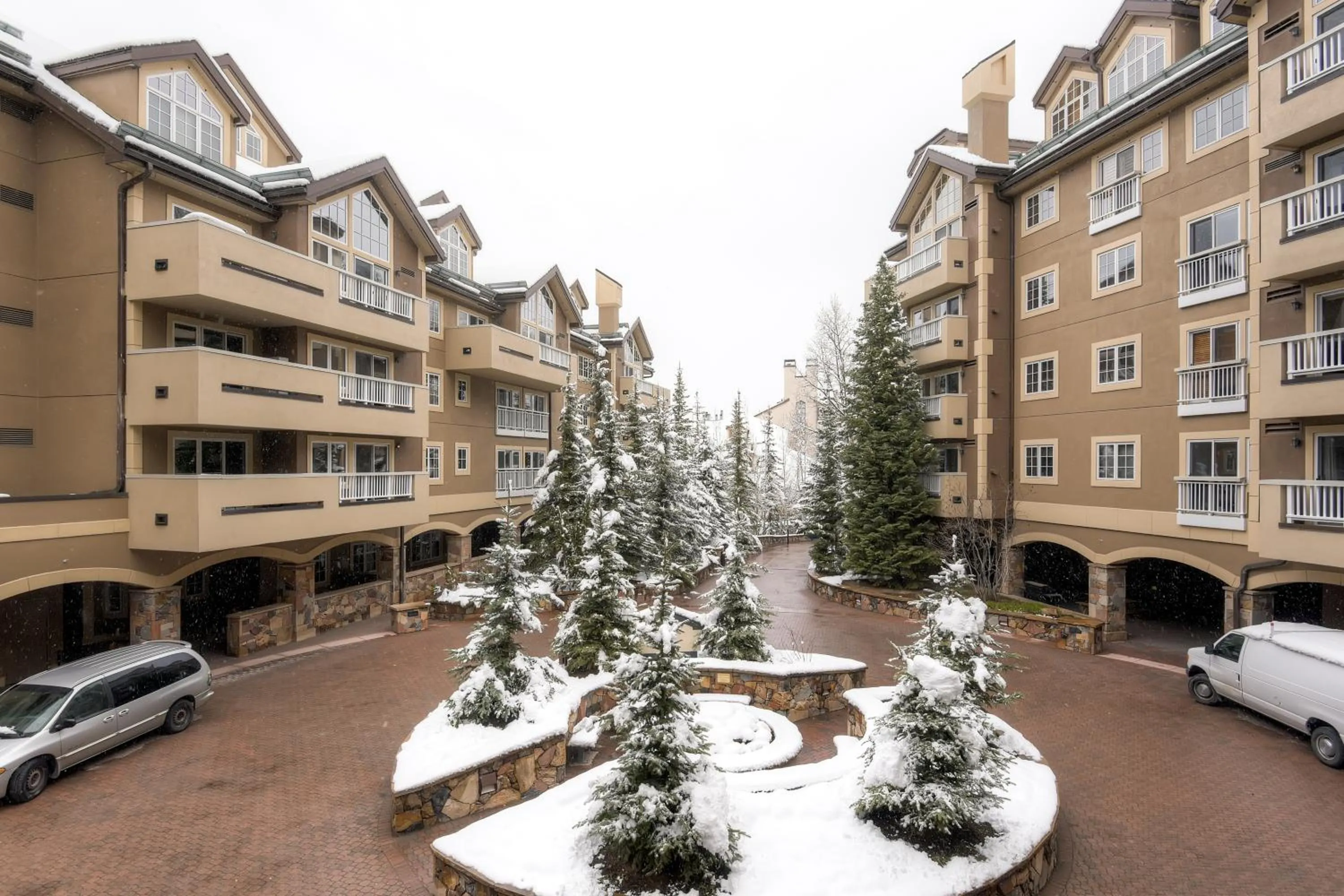 Facade/entrance in St James Beaver Creek, A Vail Resorts Property