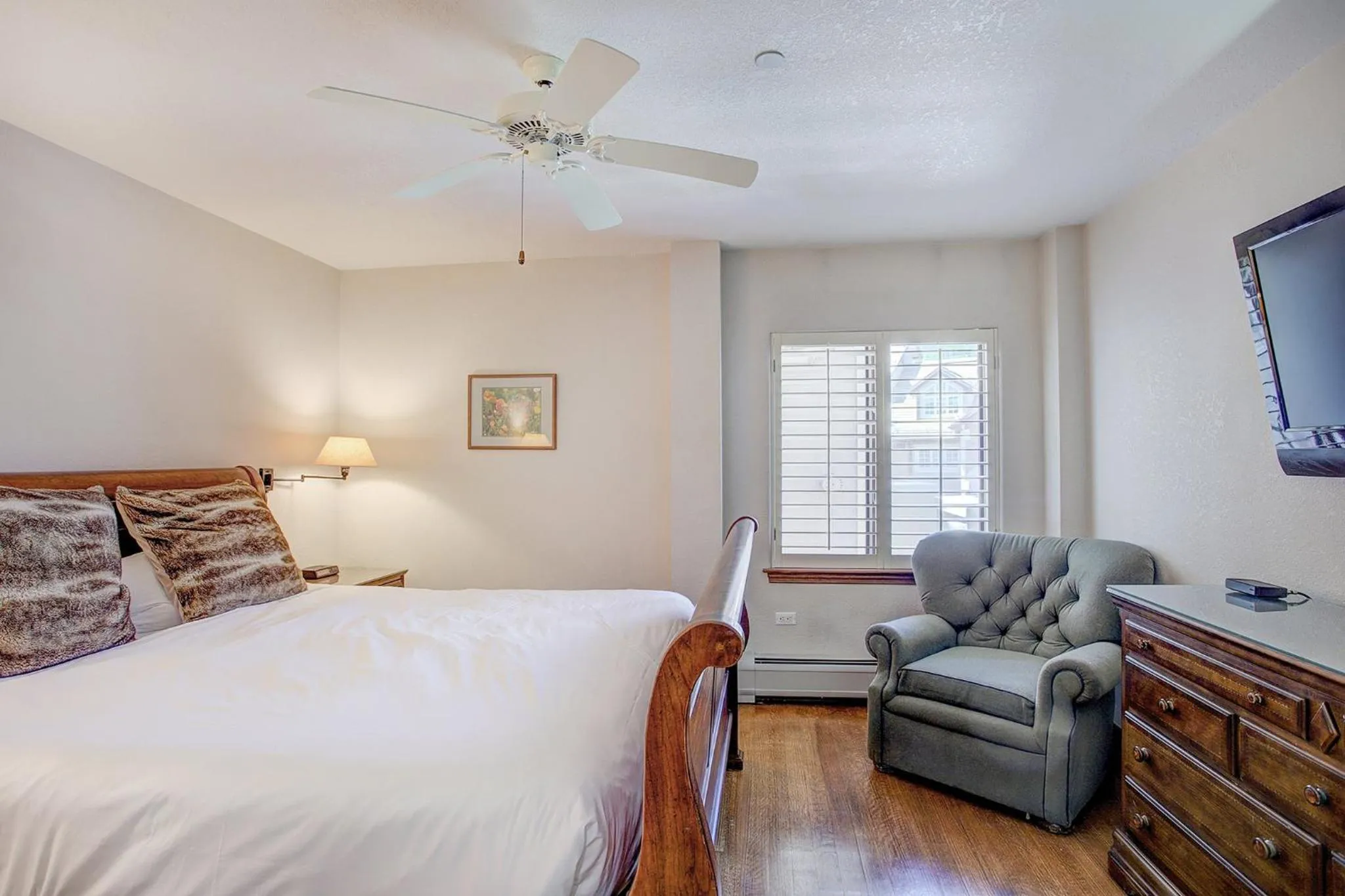 Photo of the whole room, Bed in St James Beaver Creek, A Vail Resorts Property